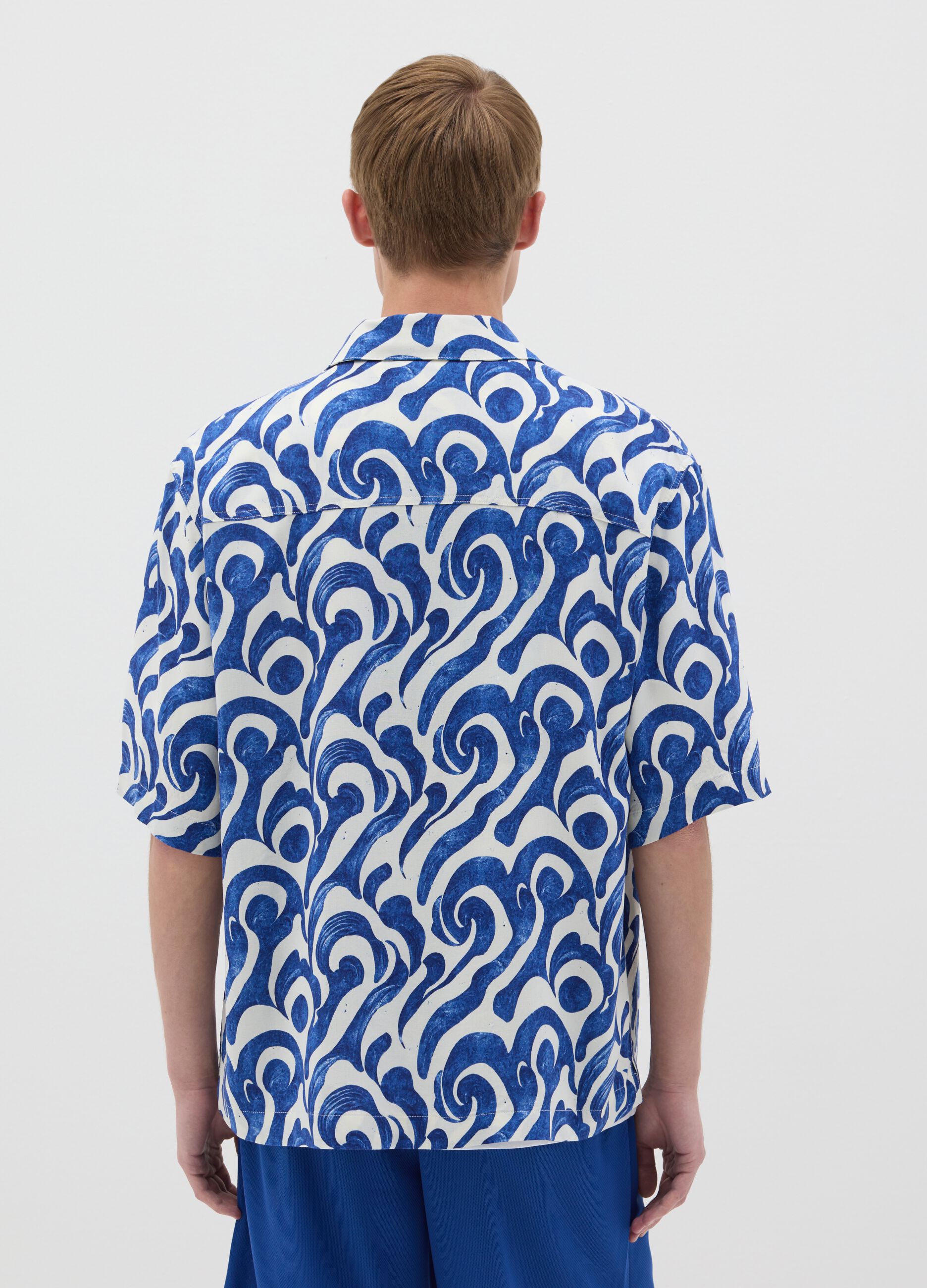 Oversized blue patterned viscose shirt