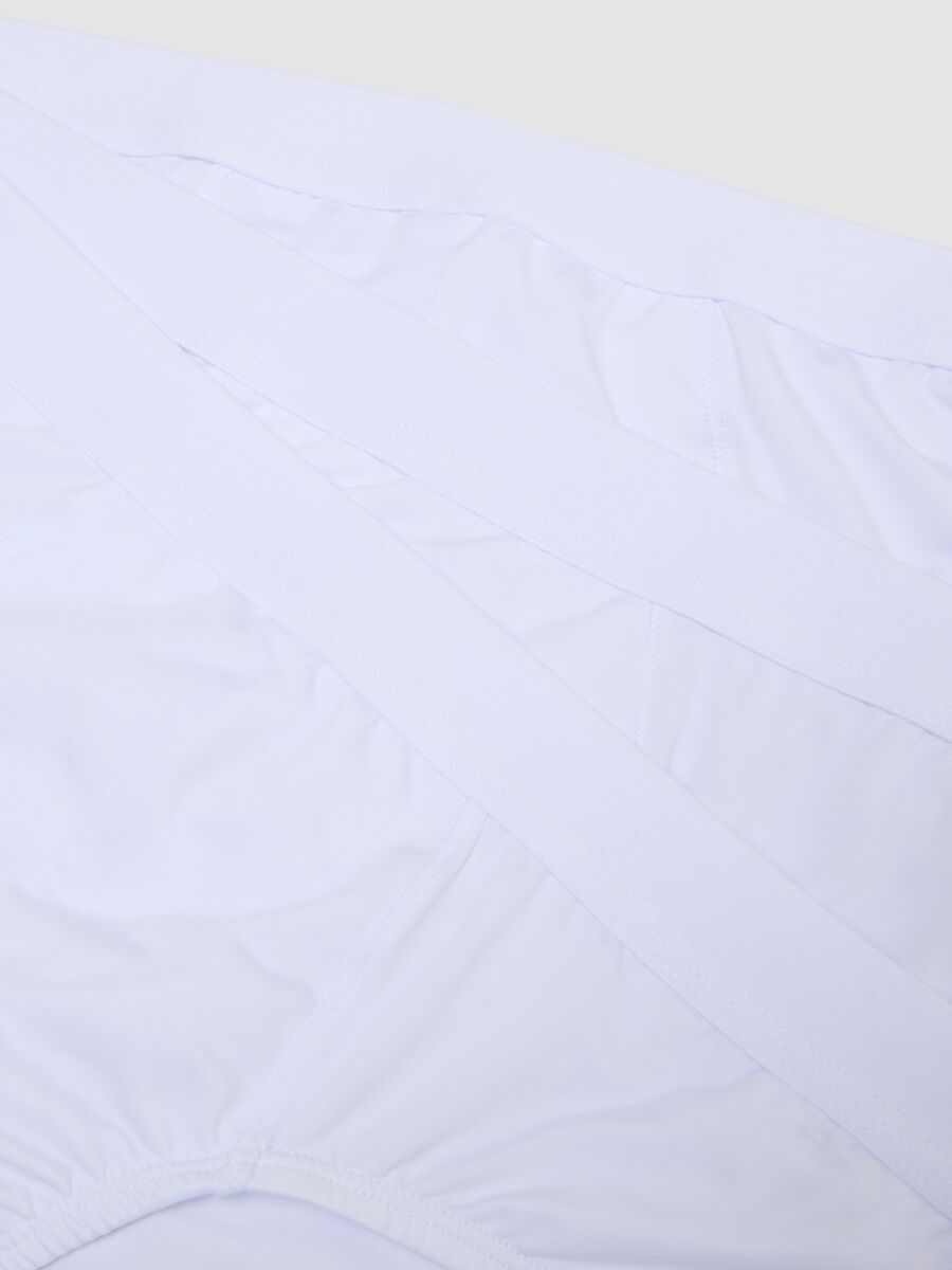 3-pack of white stretch microfibre briefs_5
