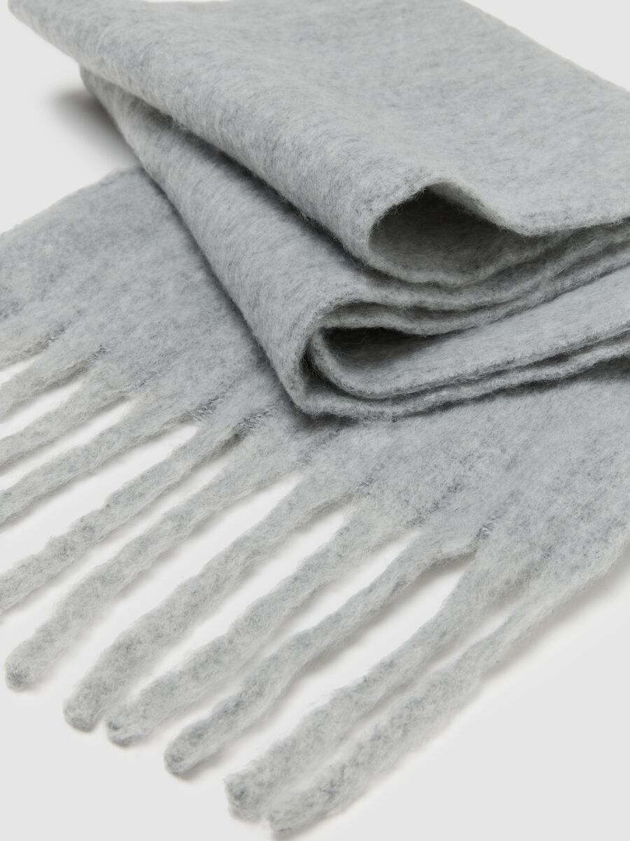 Grey Scarf with Fringes_2