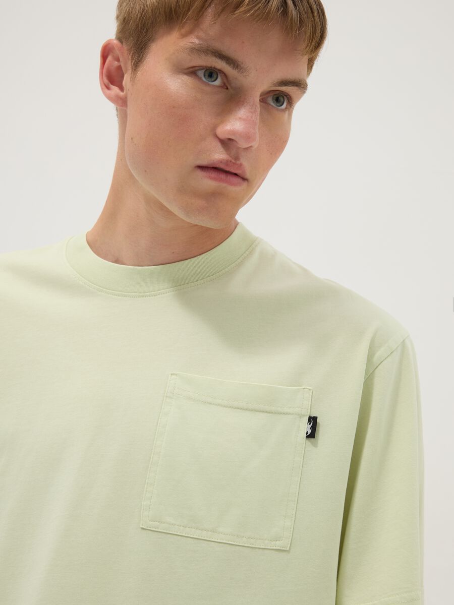 Green pure cotton T-shirt with chest pocket_3