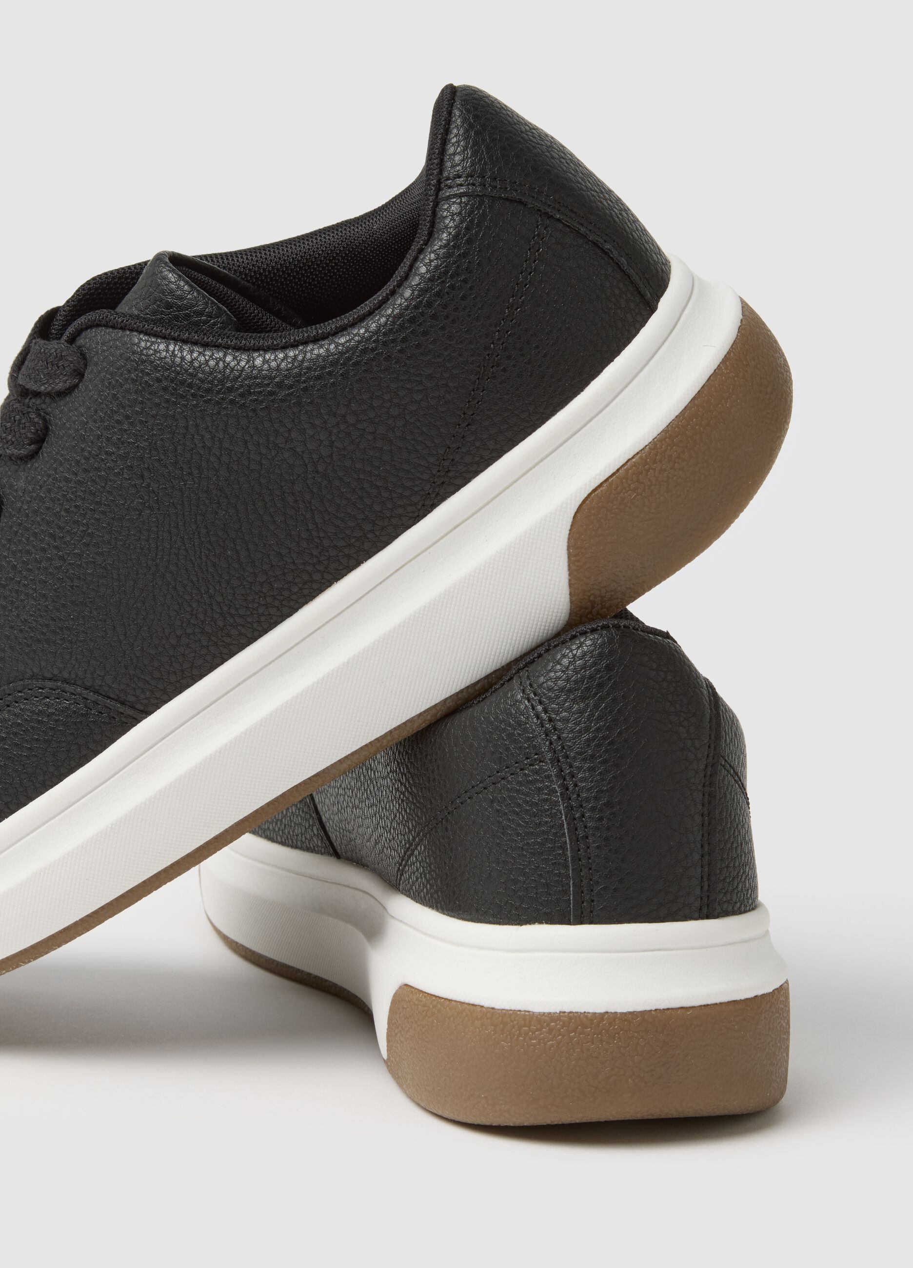 Black casual sneakers