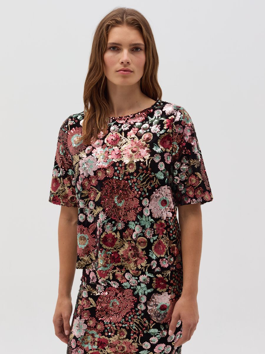 Top with floral design in sequins_0
