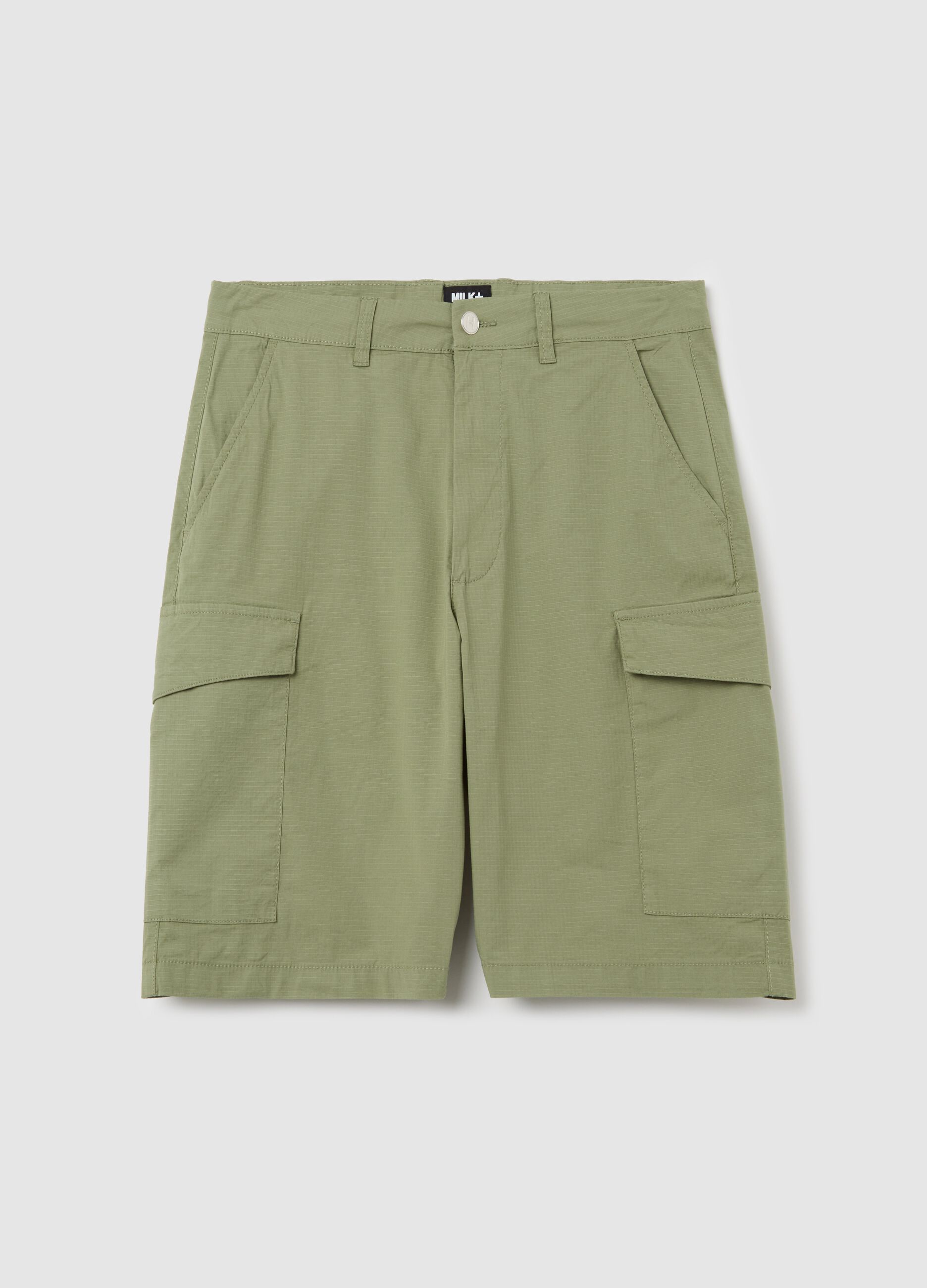 Men’s green cargo shorts in stretch cotton with regular fit