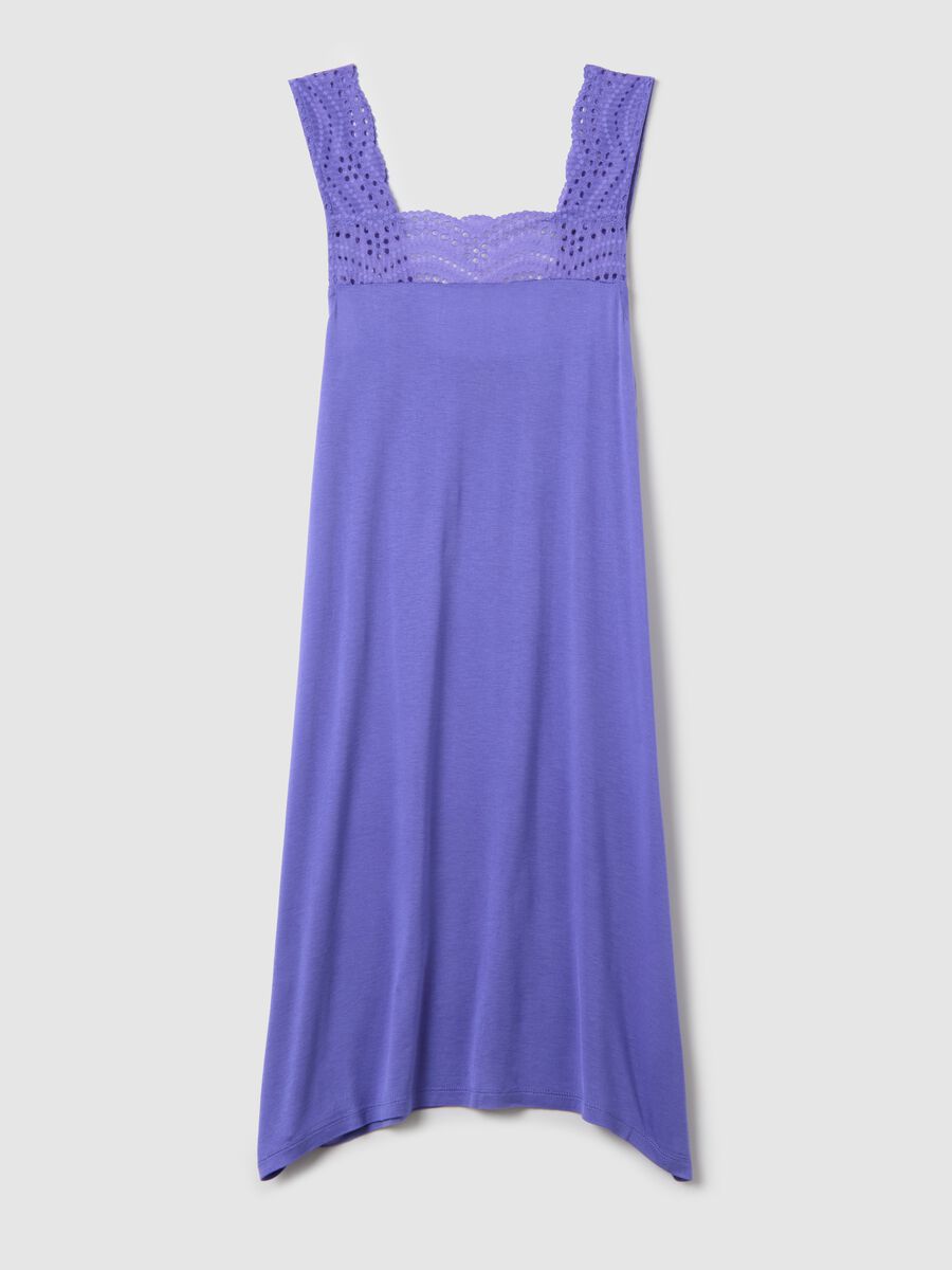 Nightdress in broderie anglaise lace_4