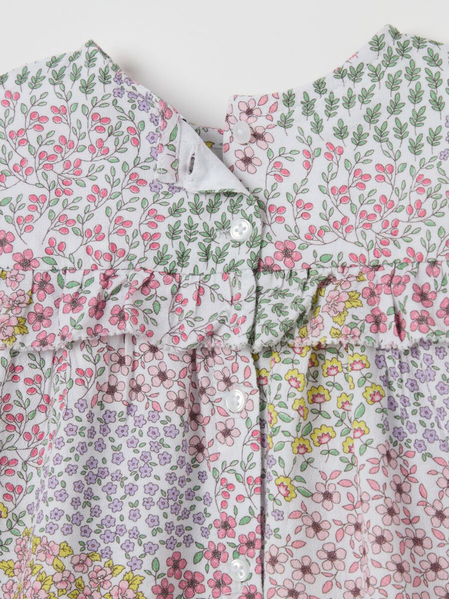 Floral shirt with frills_3