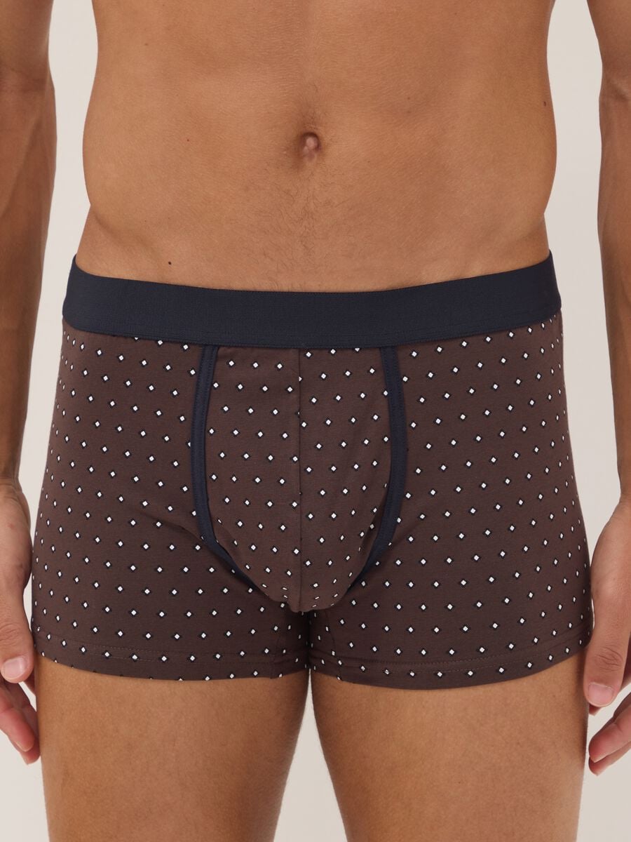 Tripack di boxer marroni in cotone organico elasticizzato a pois_1