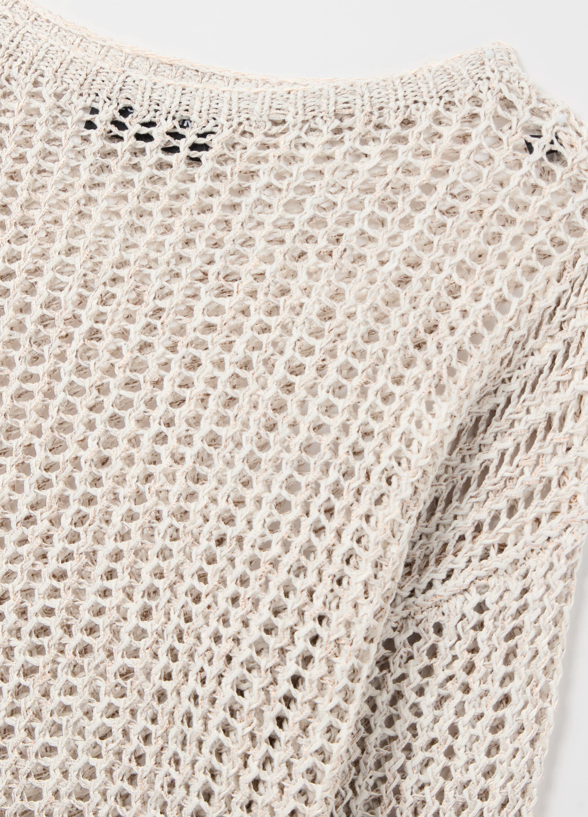 Openwork top with boat neck