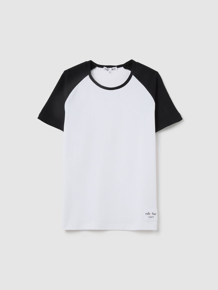 White T-shirt with black raglan sleeves_4