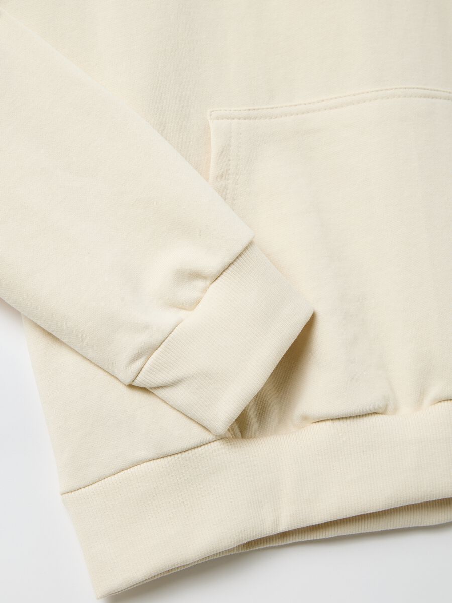Beige sweatshirt with hood_5
