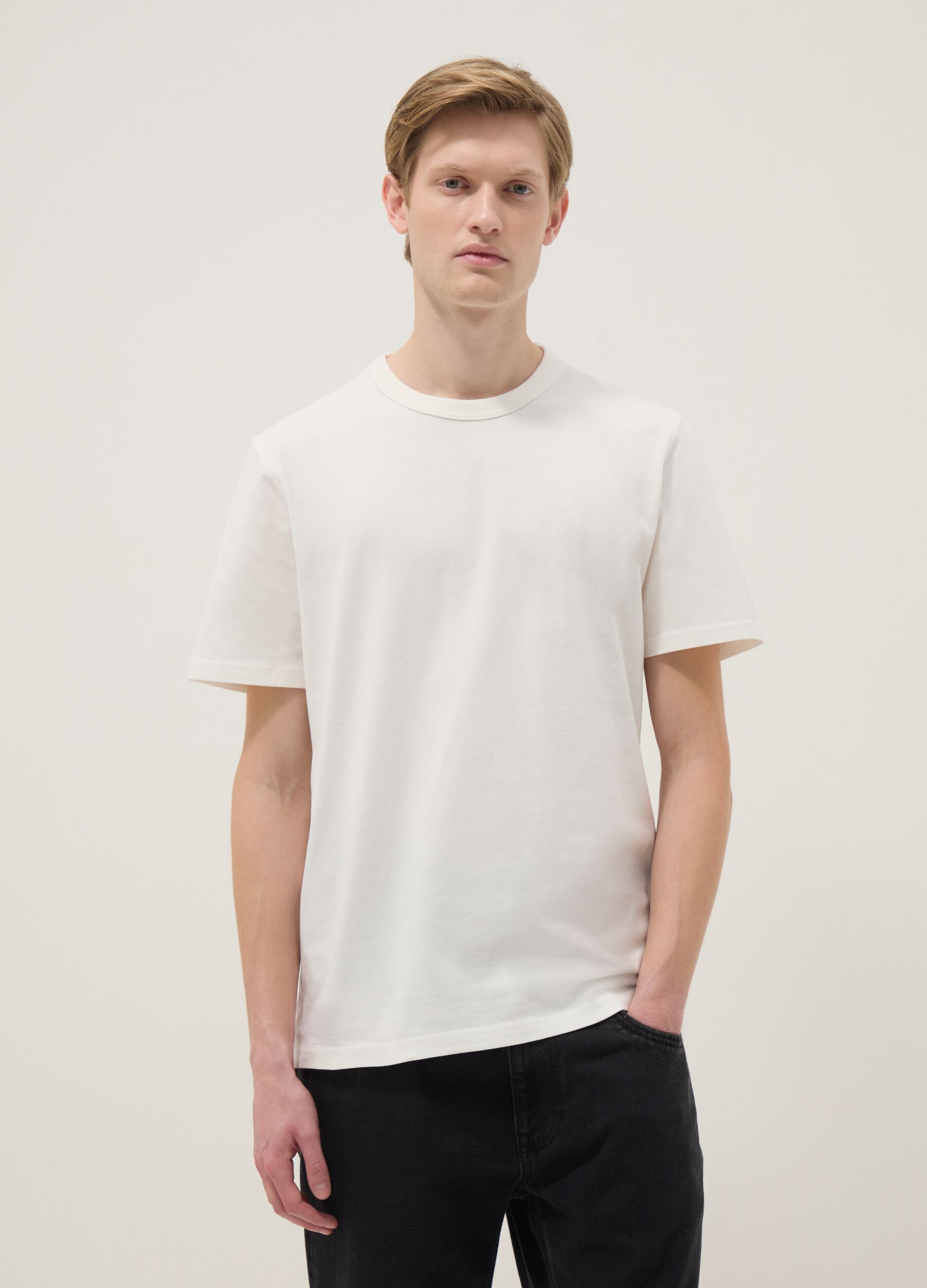White pure cotton short sleeve t-shirt regular fit