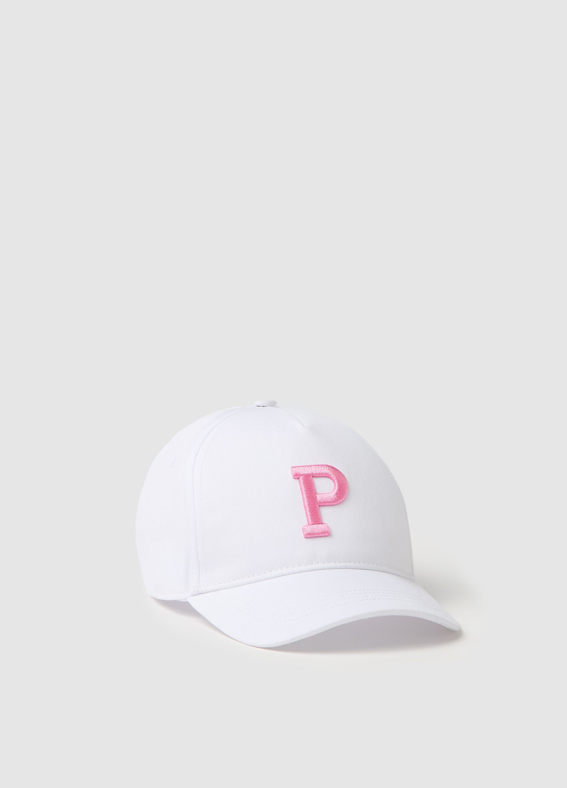 Baseball cap with embroidered logo