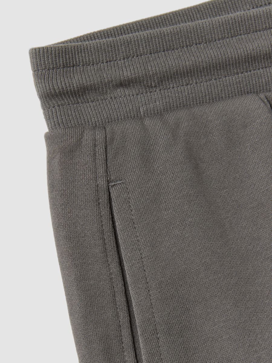 Pantaloni jogger grigi in puro cotone organico comfort fit per bambino_3