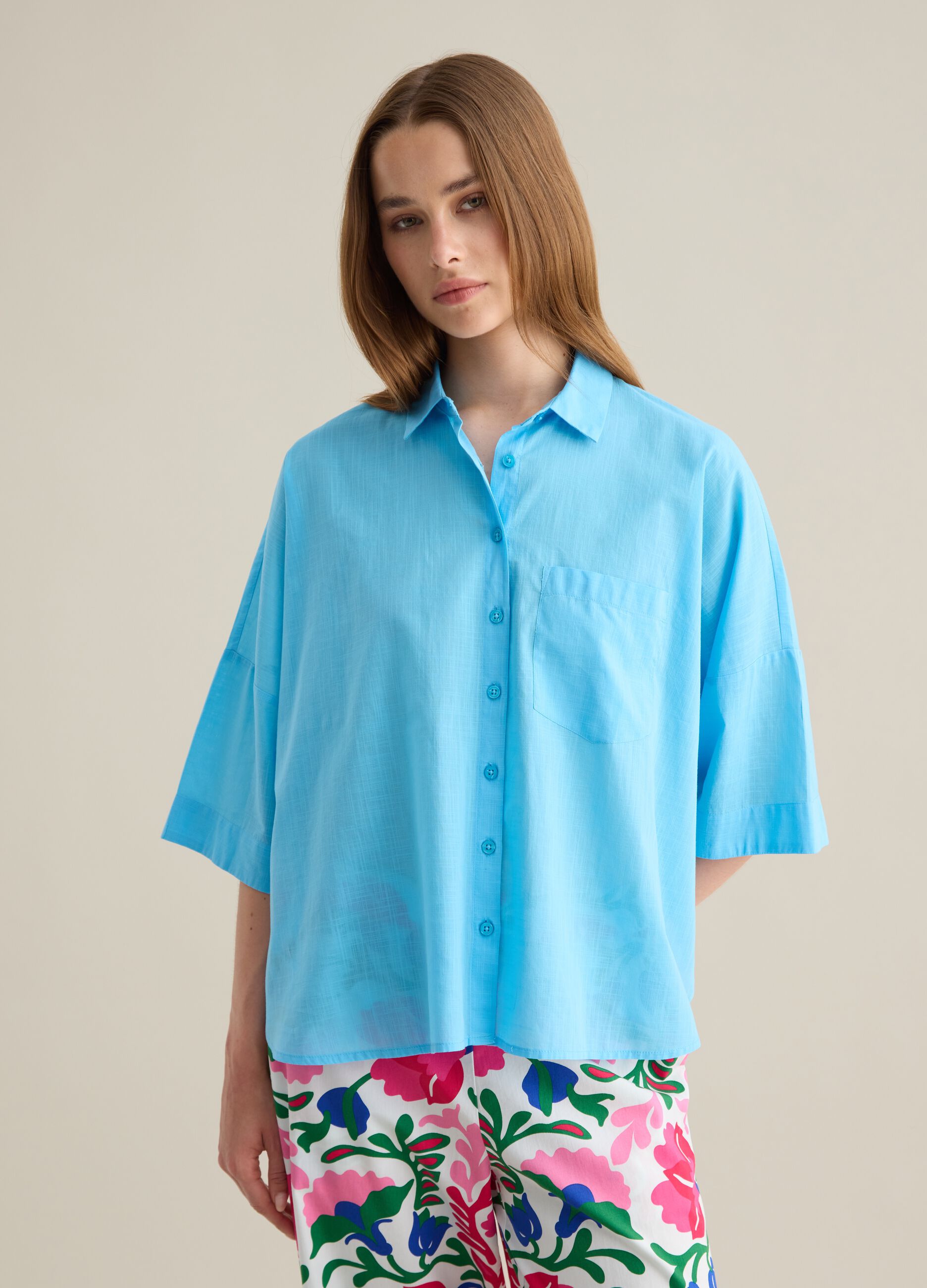 Camicia da donna in puro cotone azzurra oversize