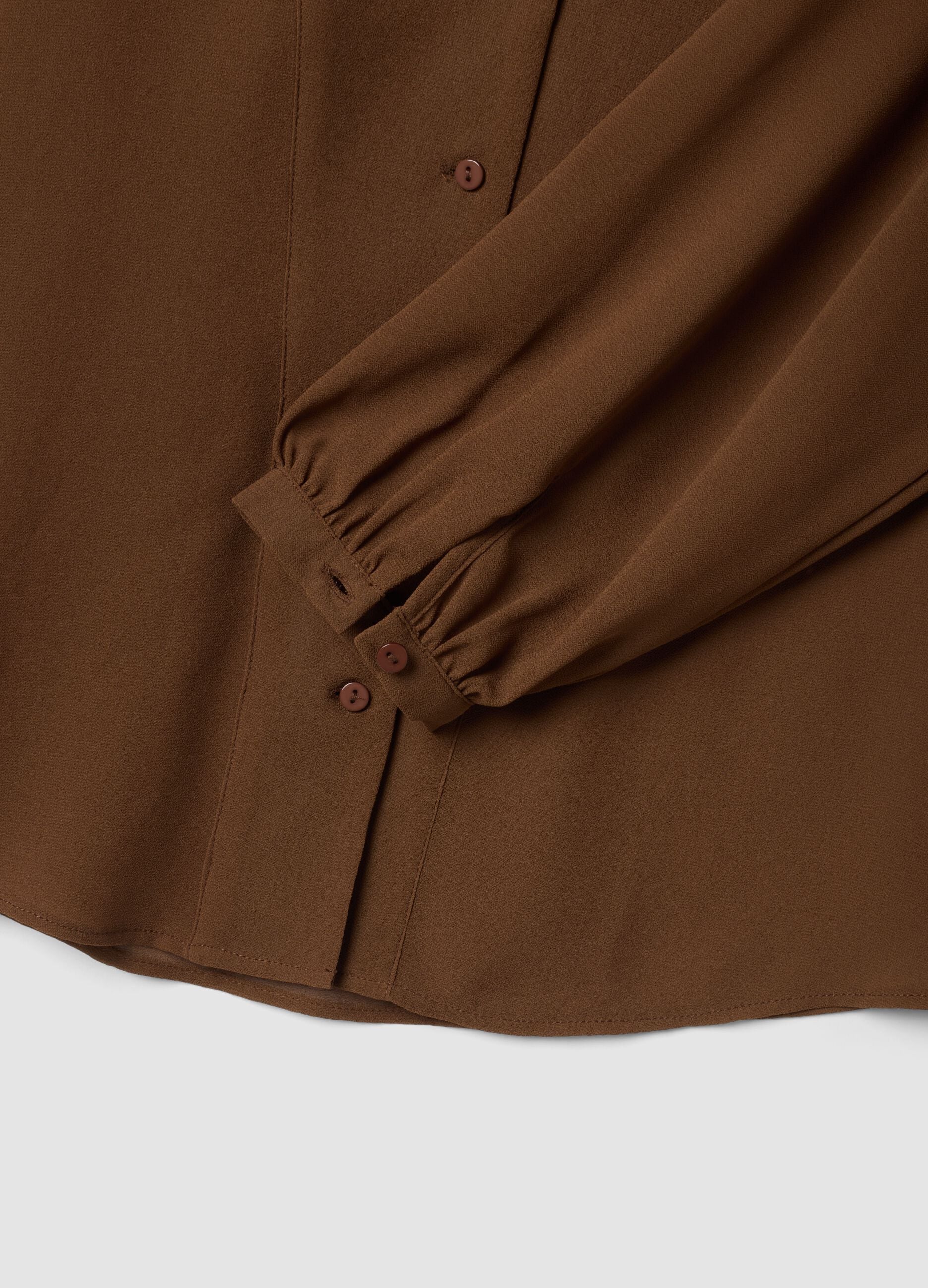 Brown regular-fit shirt with buttons and long sleeves