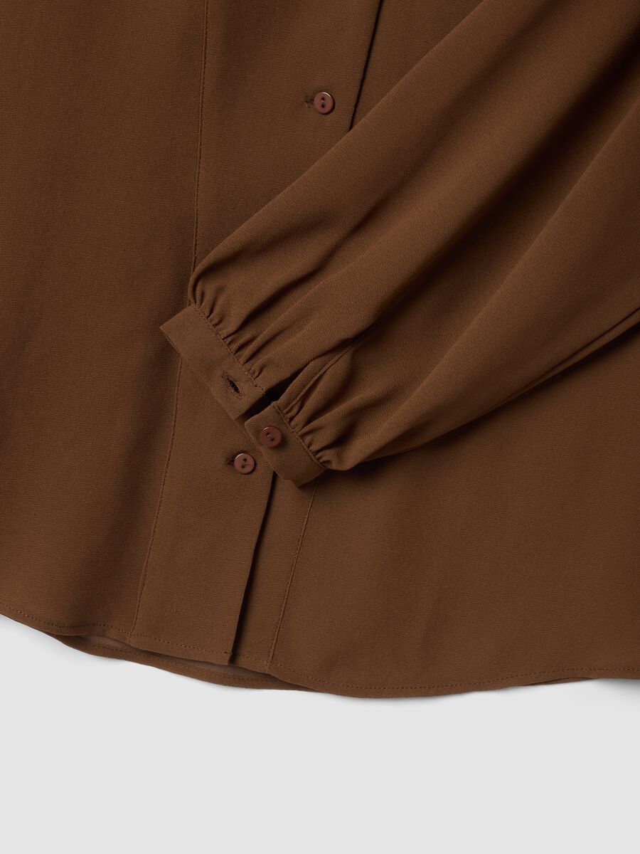 Brown regular-fit shirt with buttons and long sleeves_1