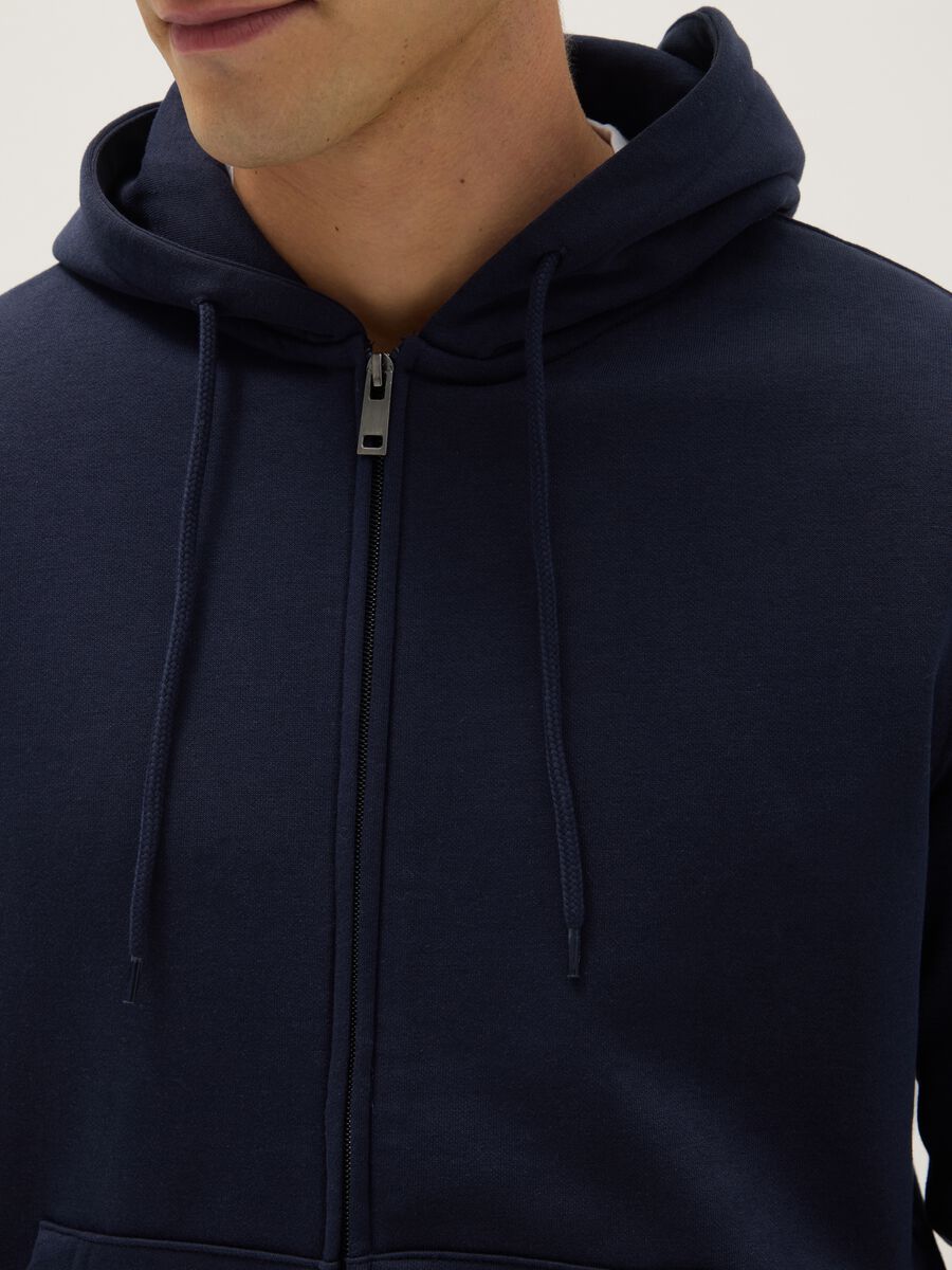 Blue regular fit cotton-blend hoodie with zip_3