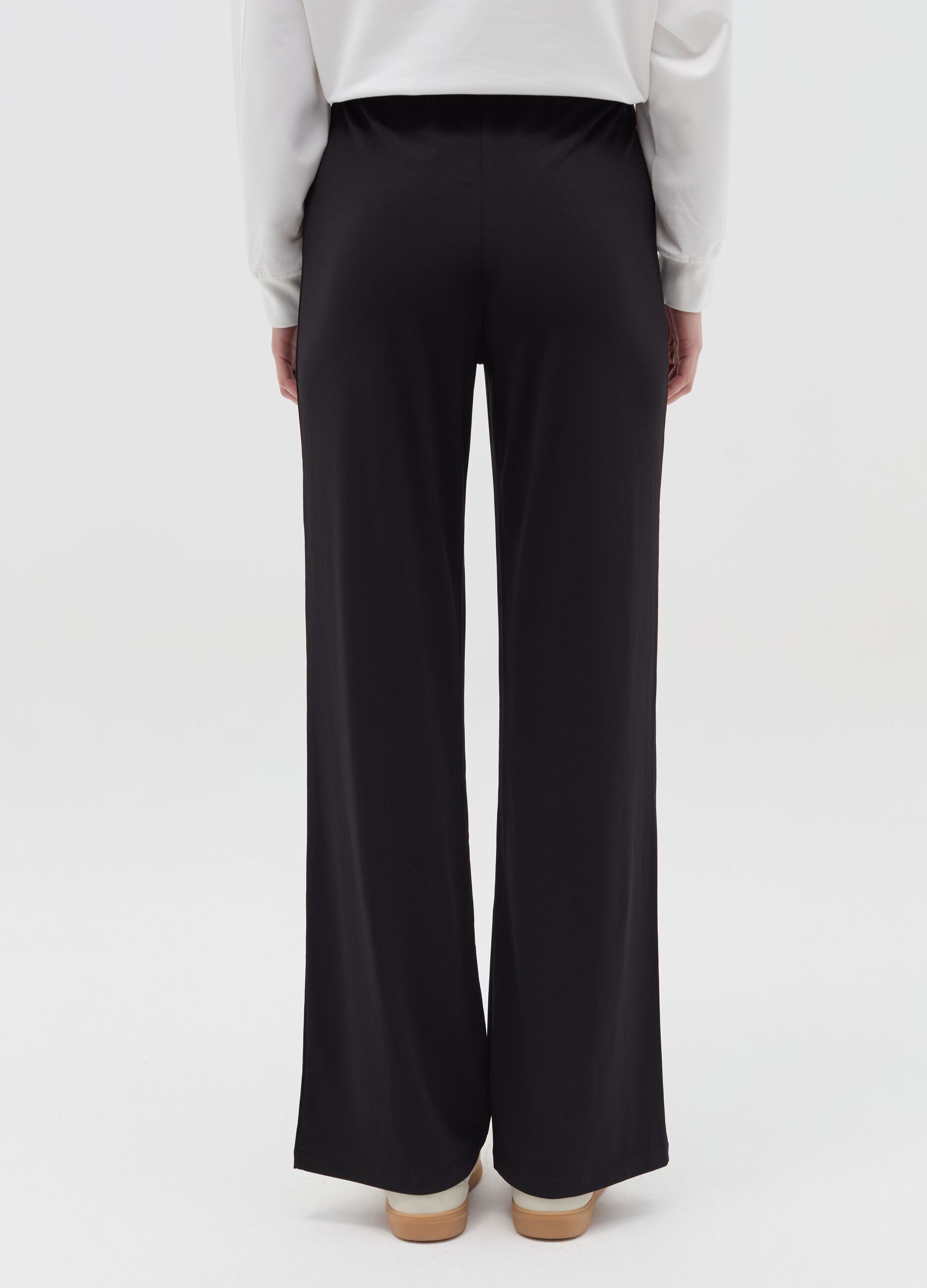 Solid colour maternity trousers