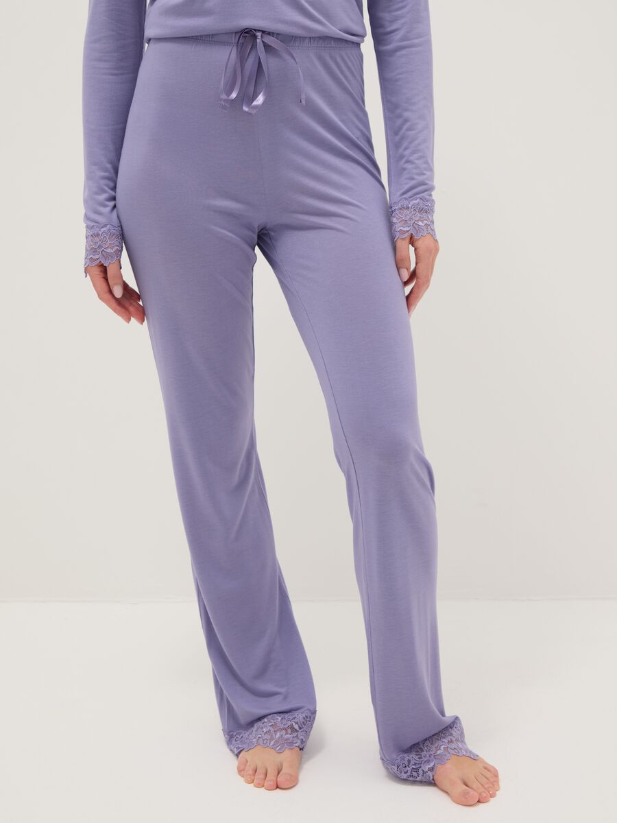Purple pyjama trousers regular fit with lace details_1