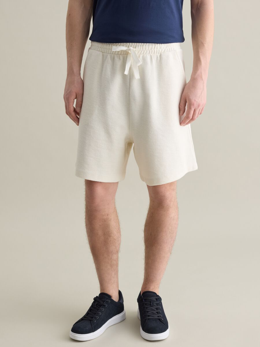 White Cotton Bermuda Shorts Piombo_1