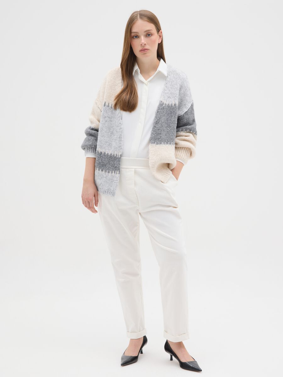 Pantaloni in cotone elasticizzato bianchi regular fit_0