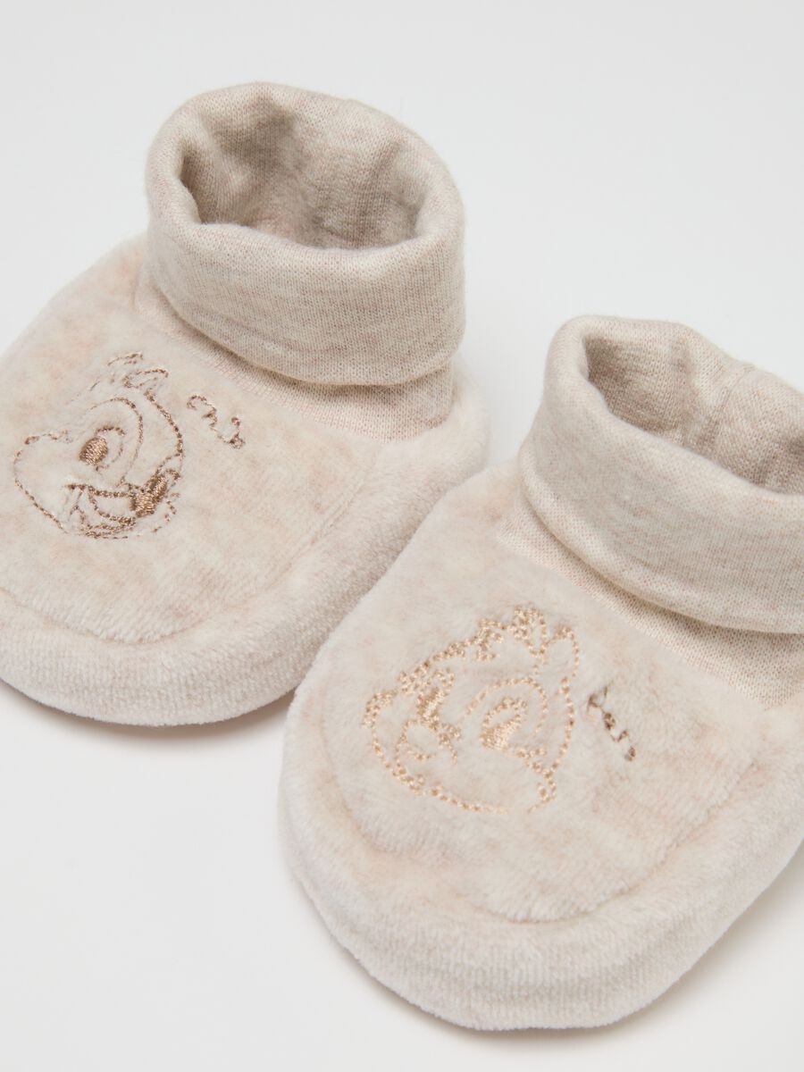 Cappello e scarpine per neonati in cotone beige regular fit_1