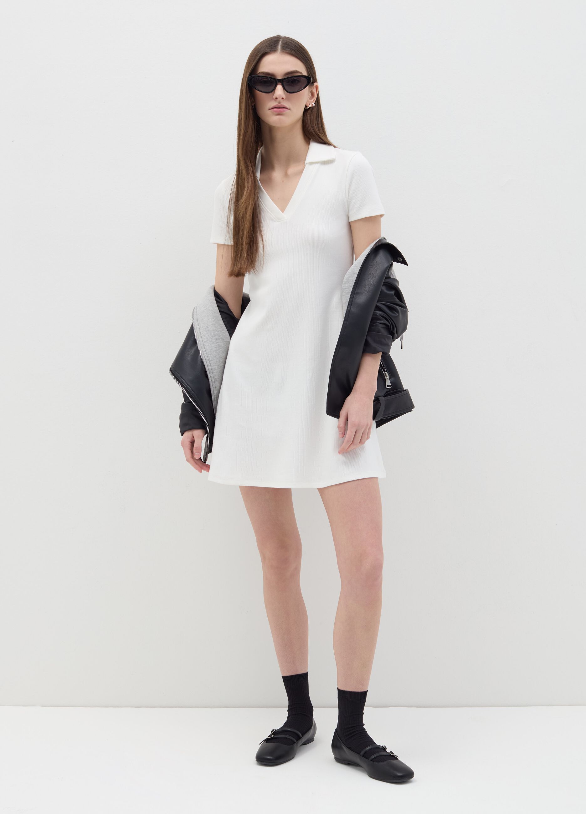 Short dress with polo neck
