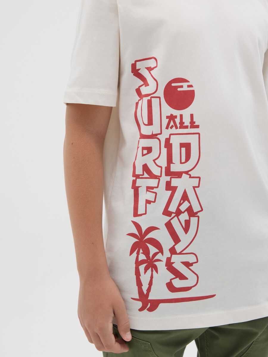 T-shirt da ragazzo in puro cotone bianca regular fit con stampa _2