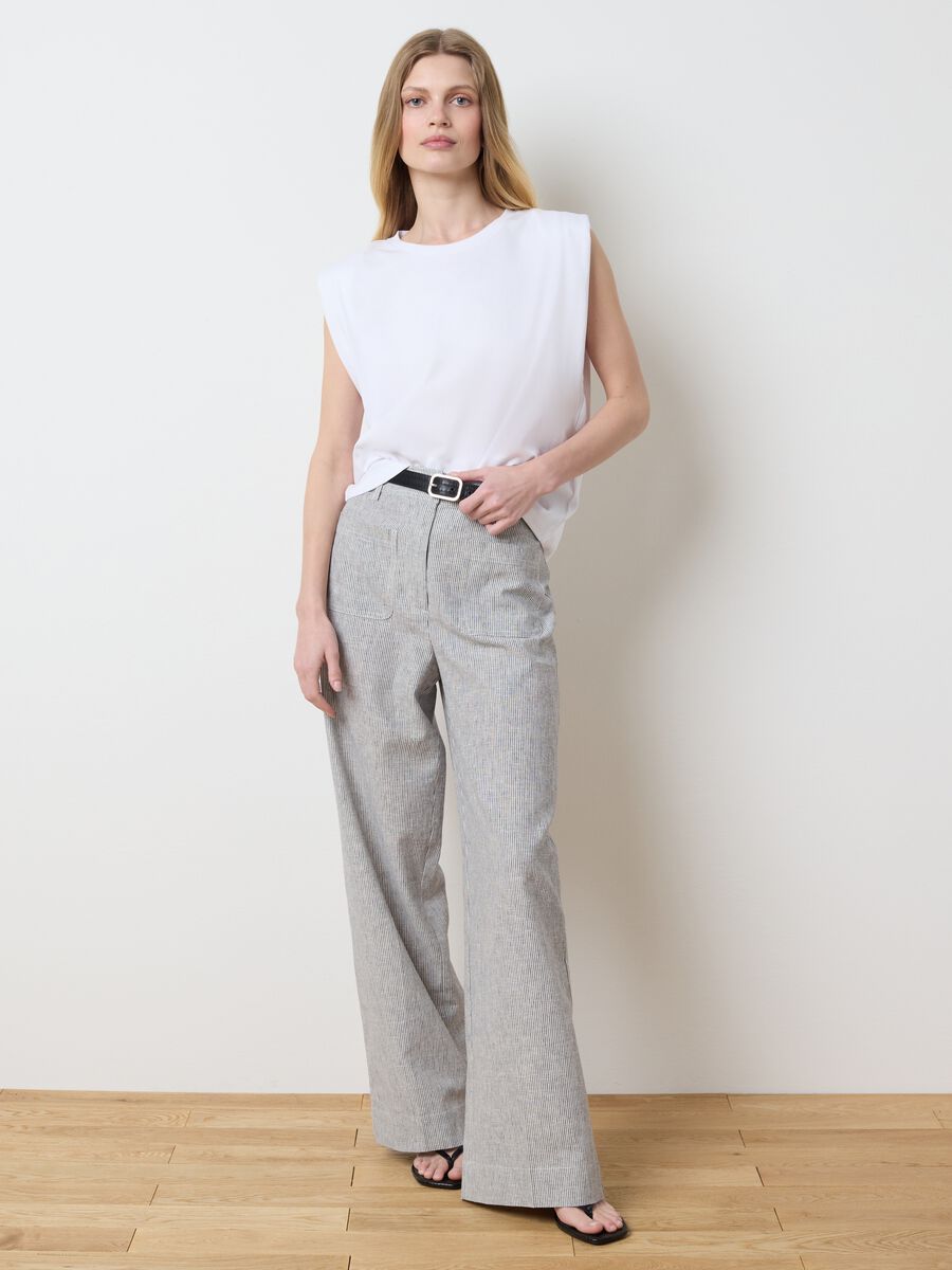 White sleeveless boxy-fit T-shirt with spaghetti straps_1