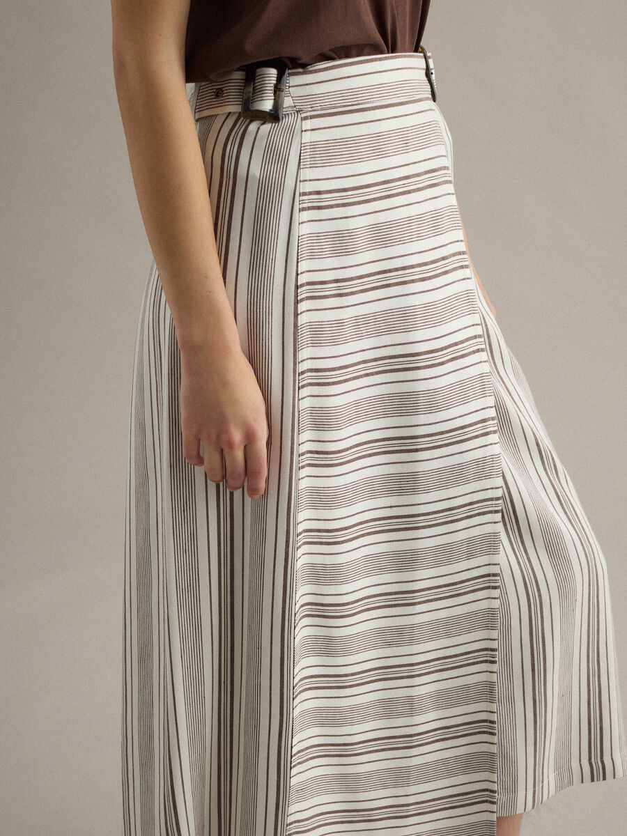 Striped maxi skirt in viscose-linen blend_3