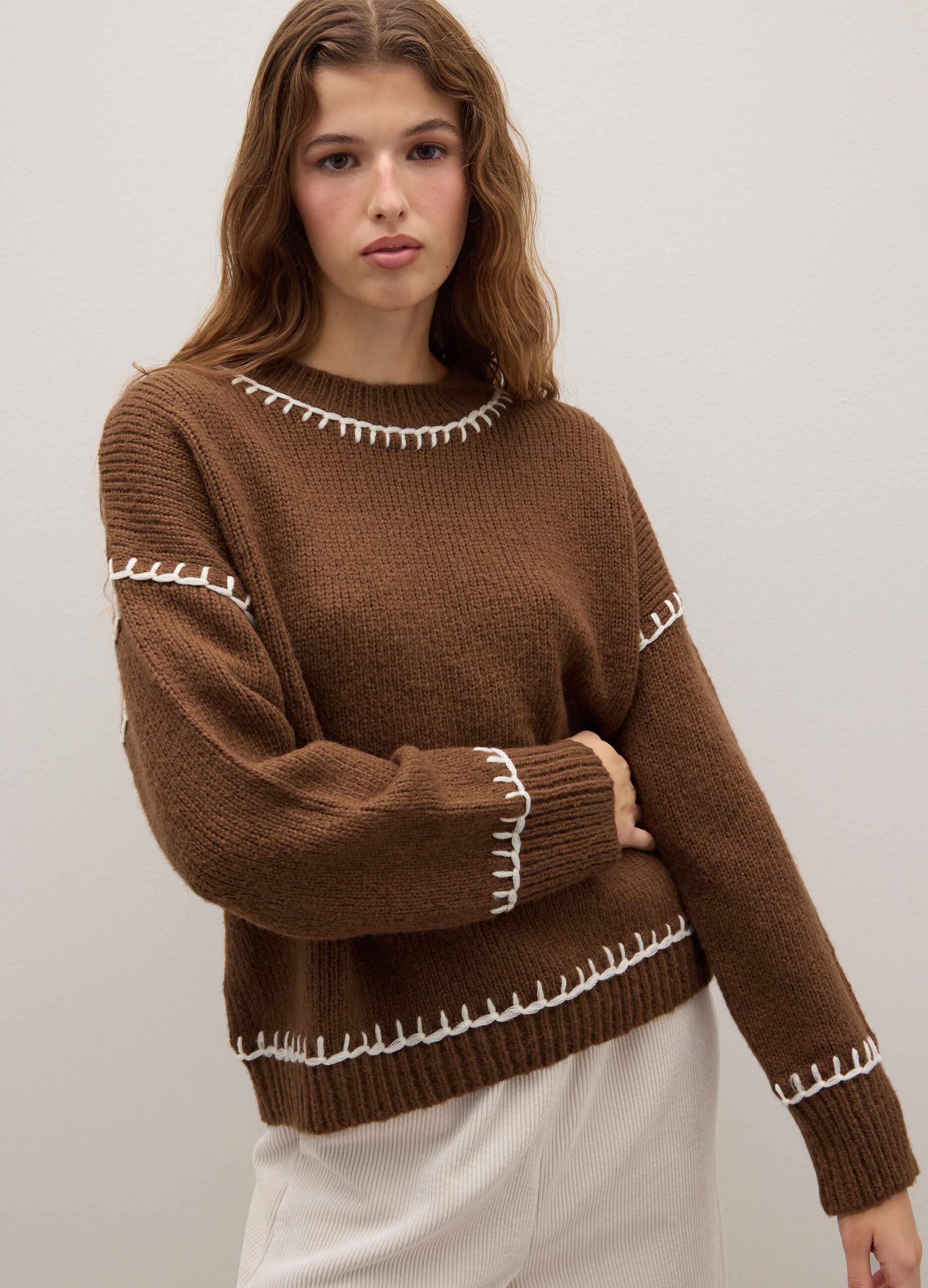 Brown sweater in cotton and wool blend with oversized fit