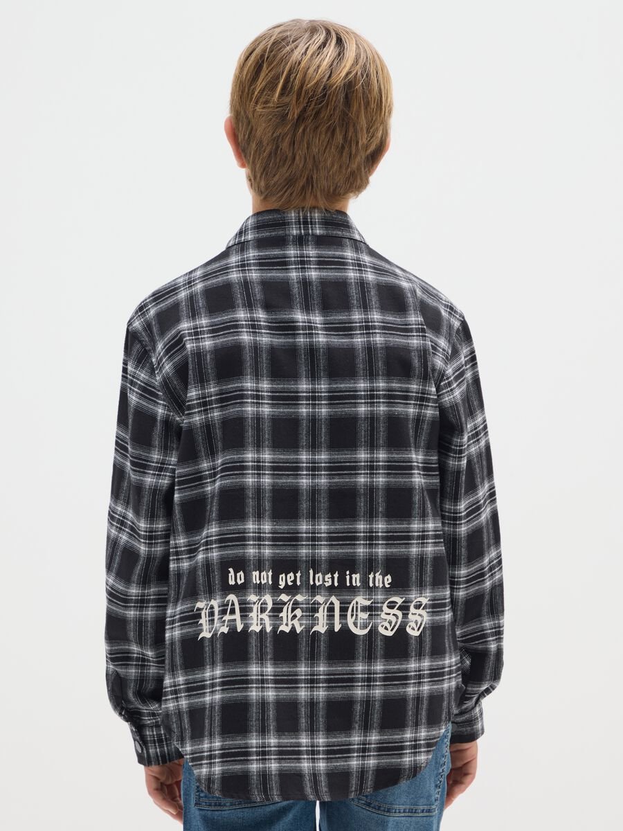 Camicia da ragazzo in puro cotone nera a quadri over fit_1