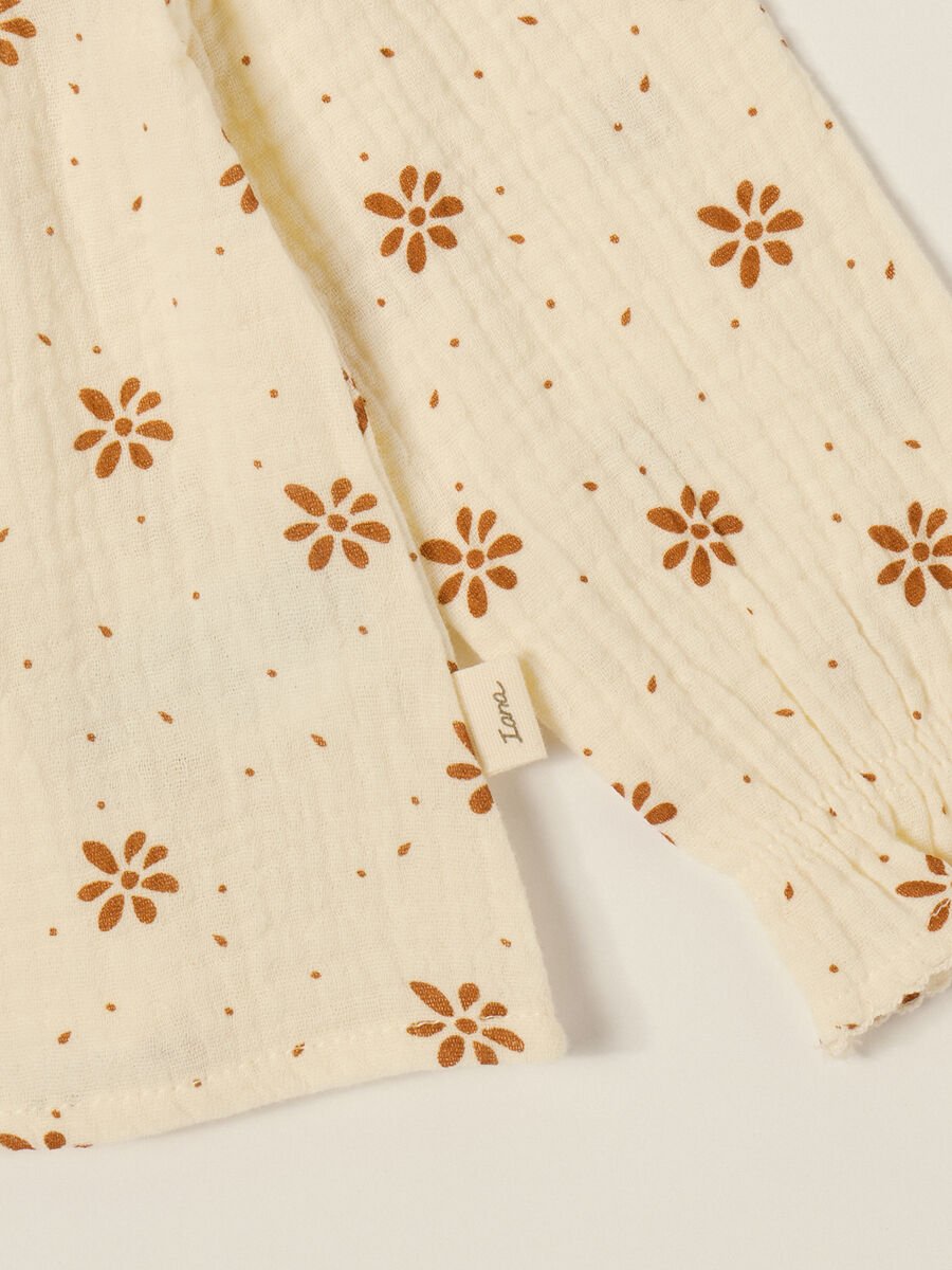 Long Sleeve Beige Shirt with Decorative Collar_2