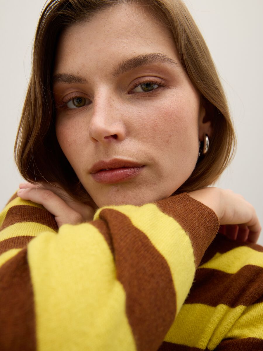 Multicolour Pure Wool Regular Fit Sweater_1