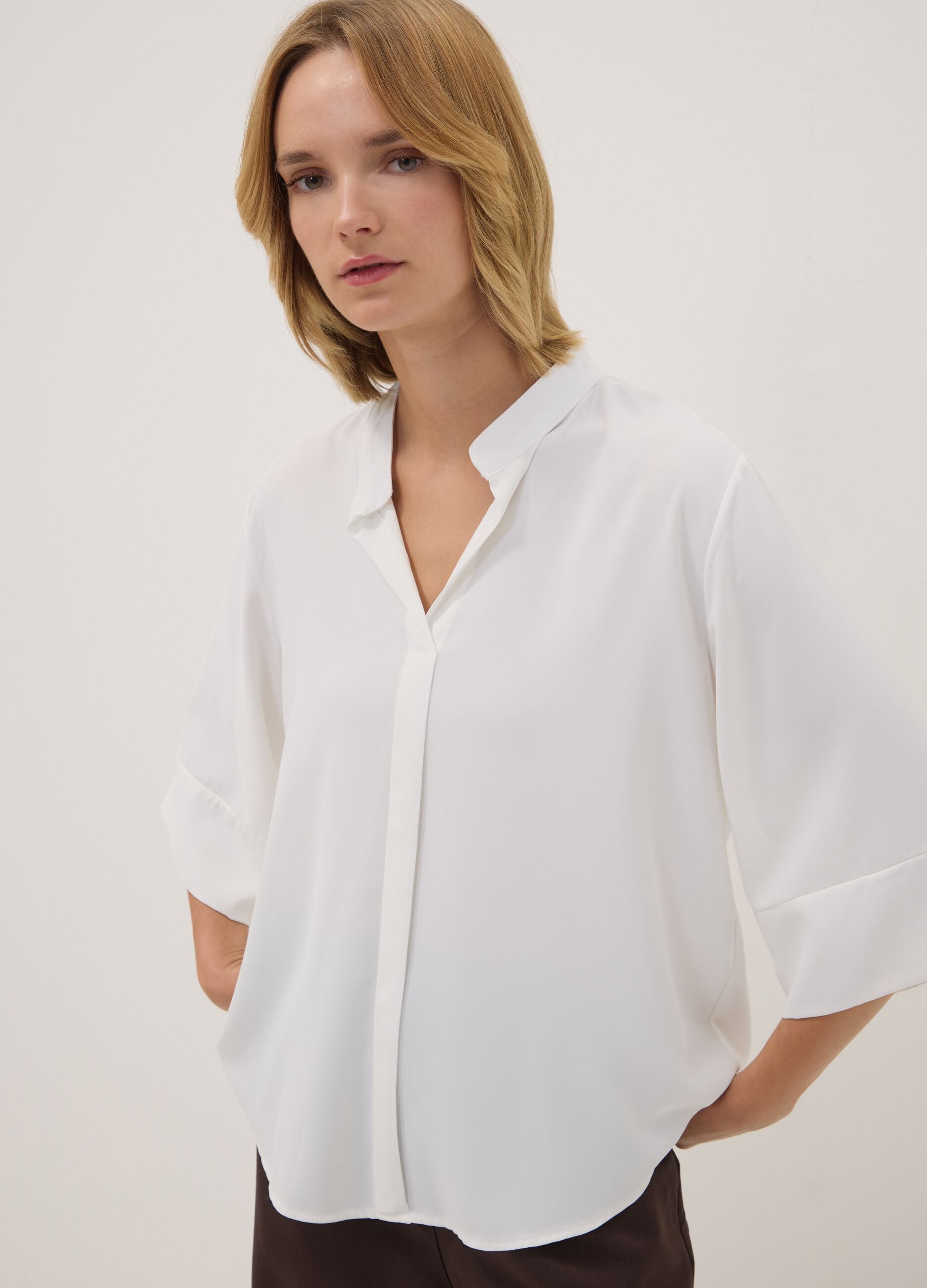 White regular-fit blouse with wide sleeves and mandarin collar