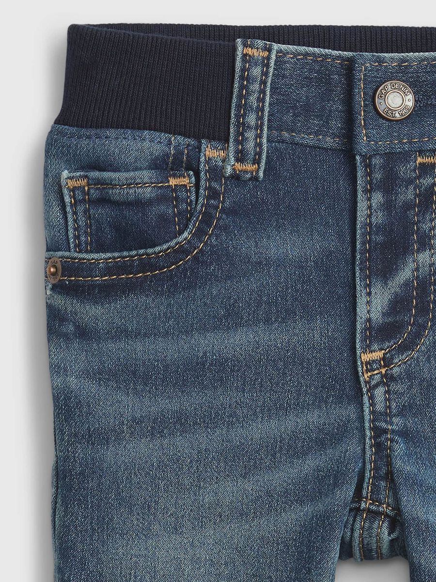 Washed-effect jeans with five pockets_2