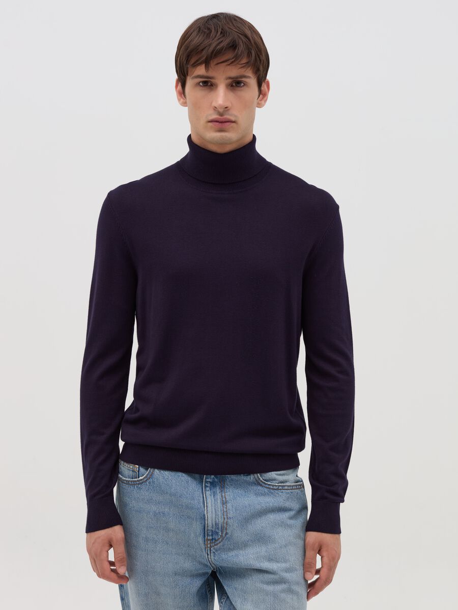 Pullover with high neck_0