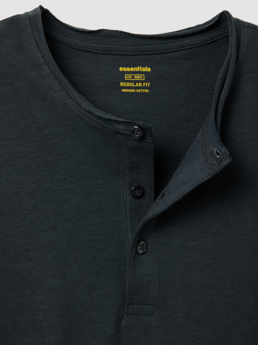 Black regular fit pure cotton T-shirt with henley collar_5