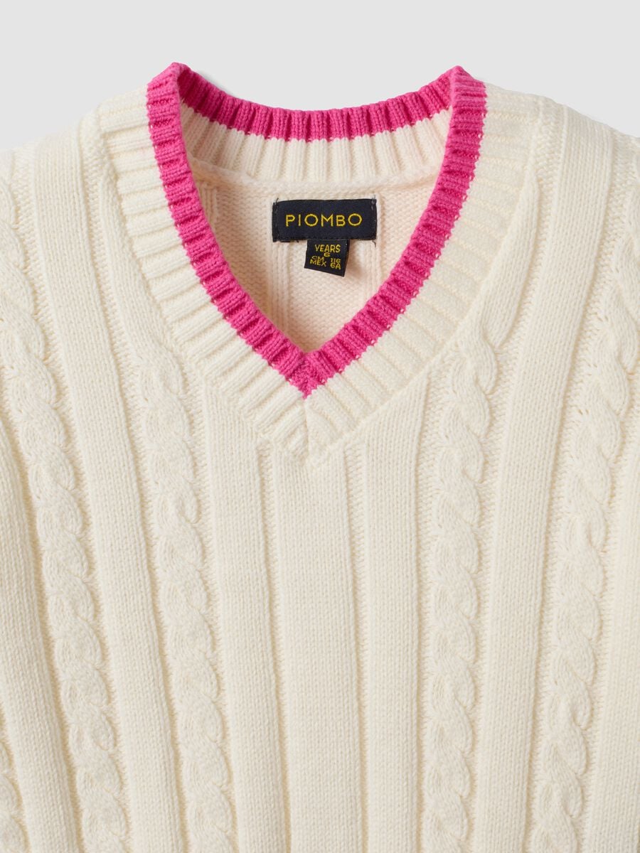 Maglia bianca in puro cotone a trecce con scollo a V per bambina_2