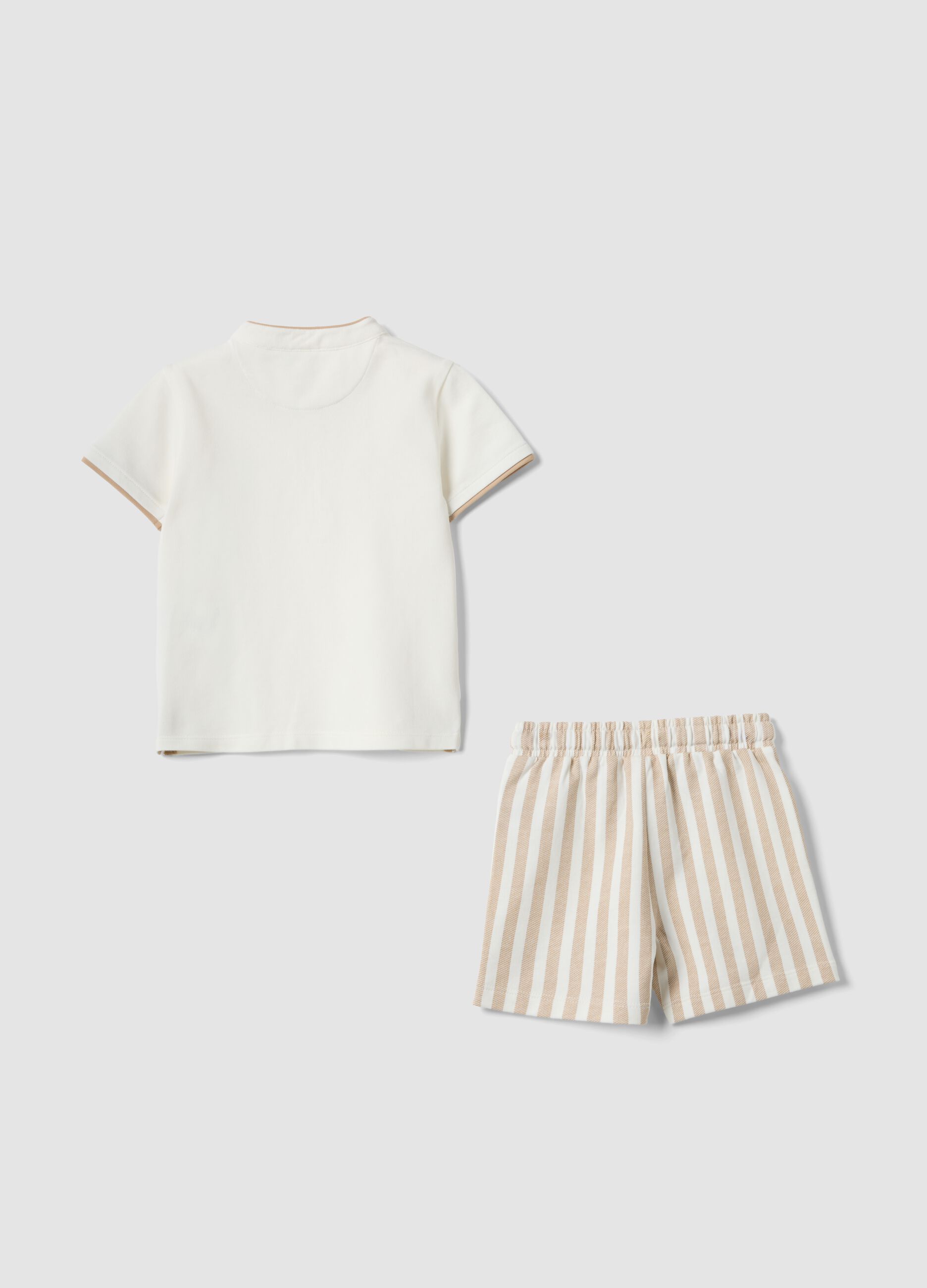 White stretch cotton set with polo shirt and shorts