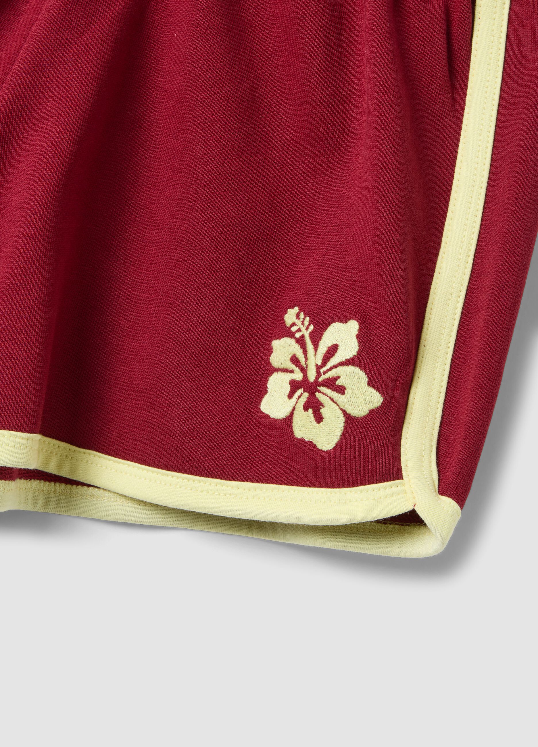 Red pure cotton shorts with elasticated waist, regular fit