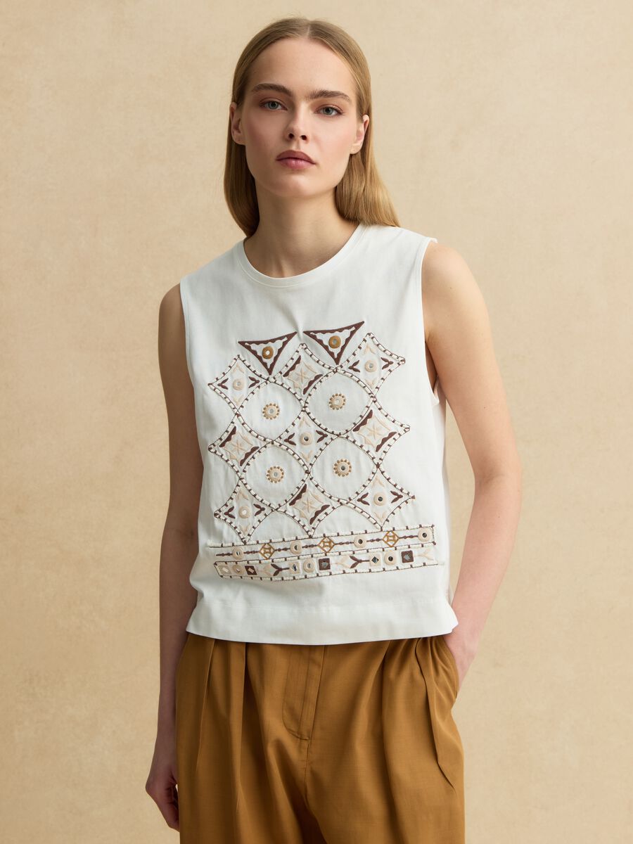 Tank top in puro cotone bianco regular fit con ricami_0