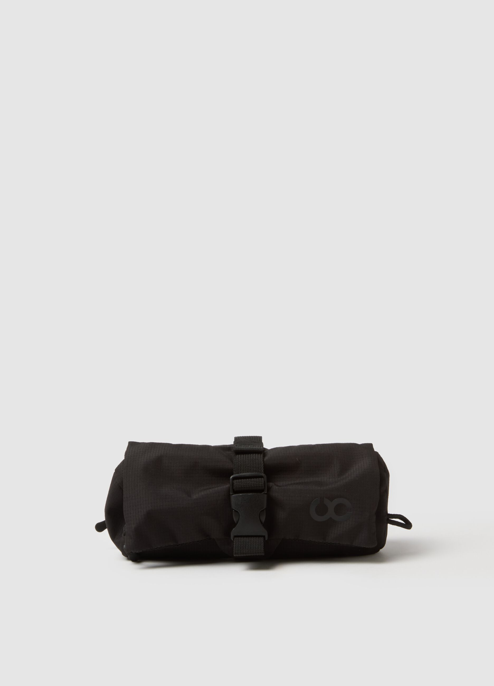 Black shoulder bag with zip