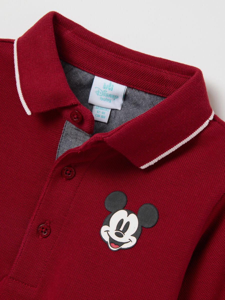 Polo da bambino in puro cotone rosso regular fit con Mickey Mouse_3