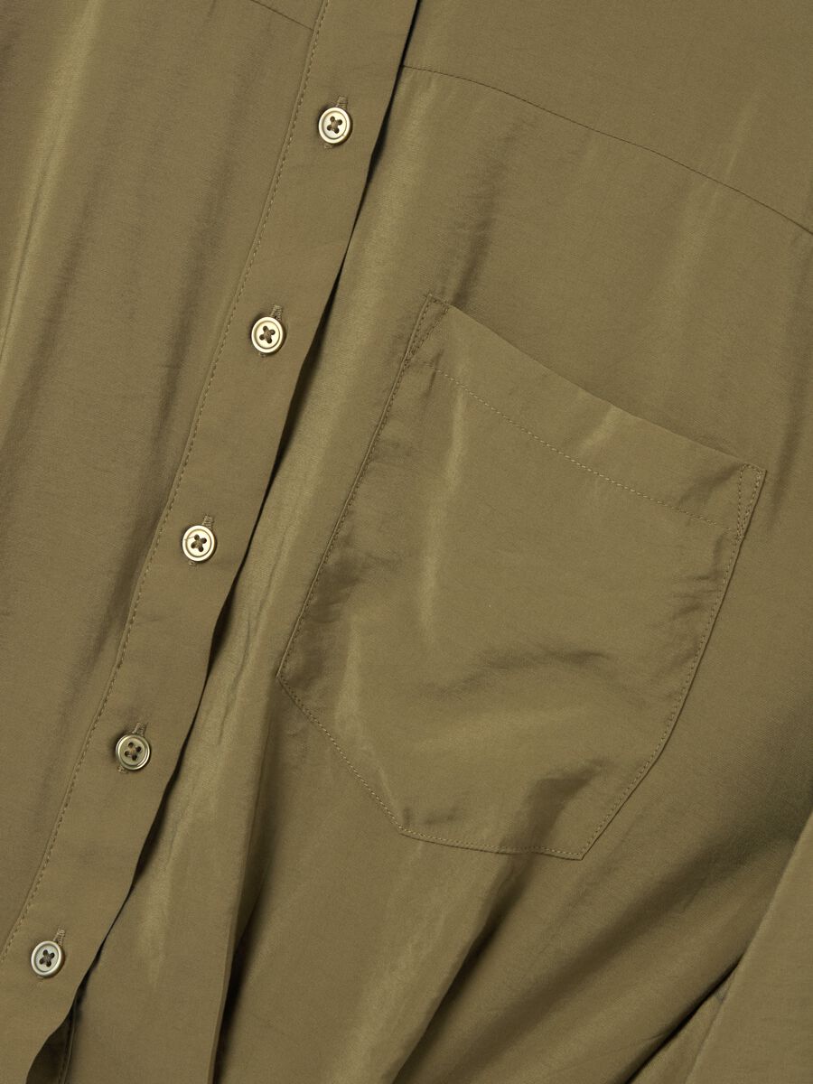 Shirt with darts_5