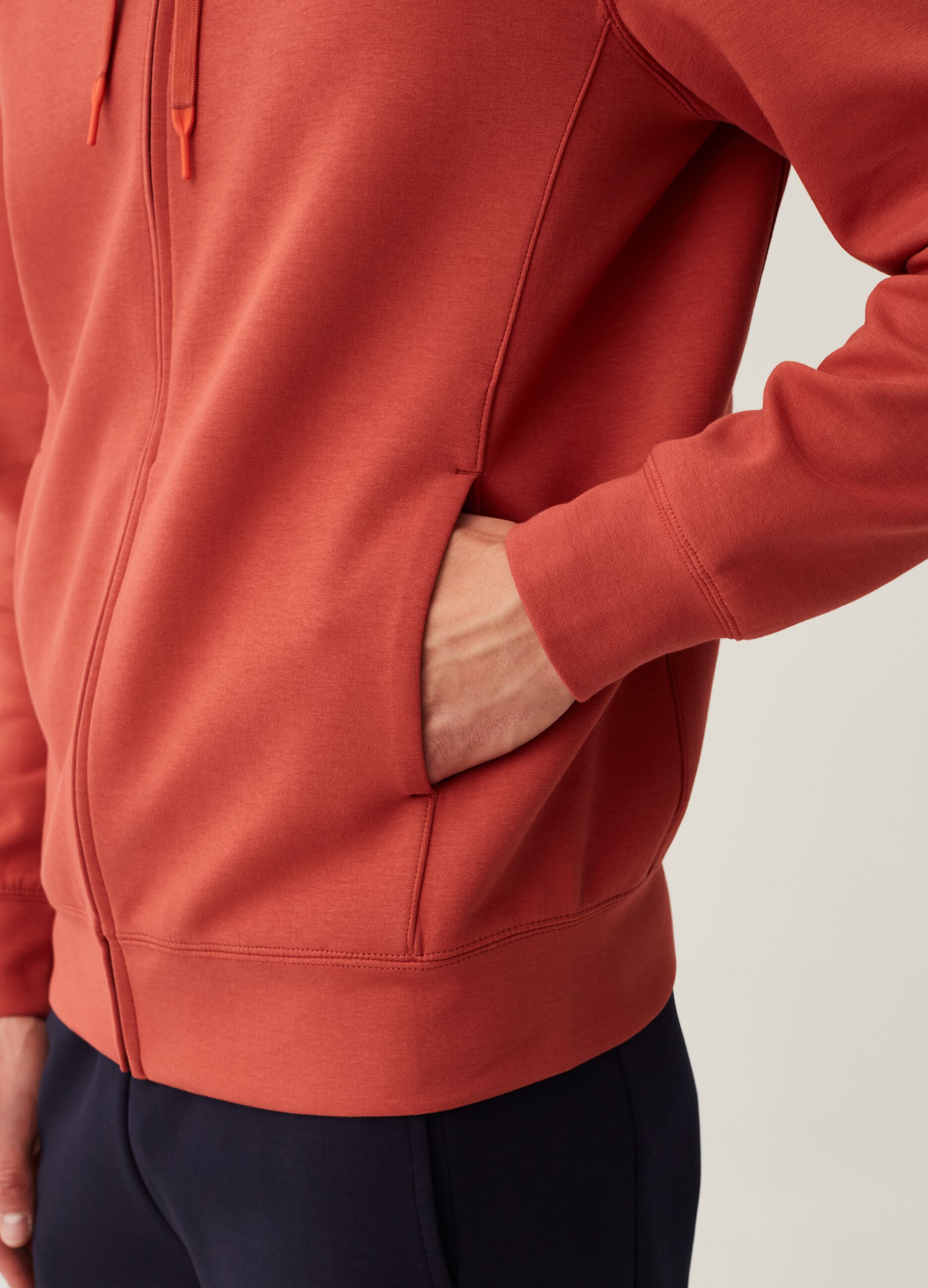 Full-zip con cappuccio OVS Tech_3
