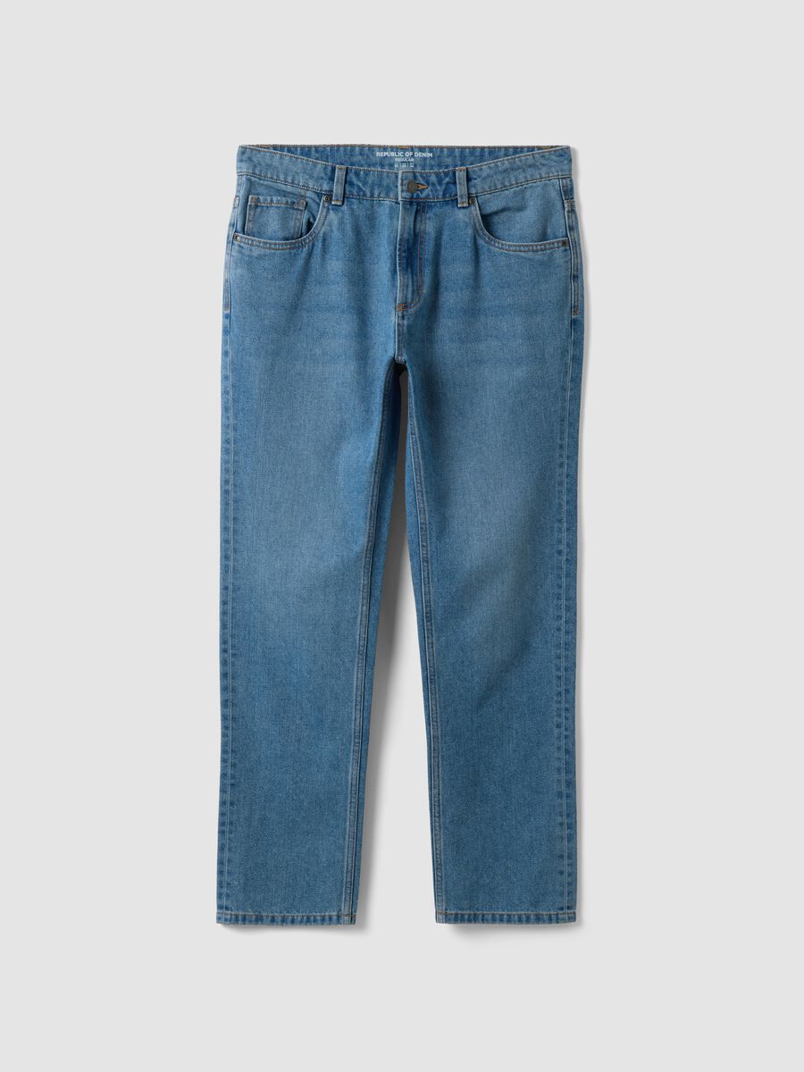 Light blue denim jeans in cotton-viscose blend, regular fit_0