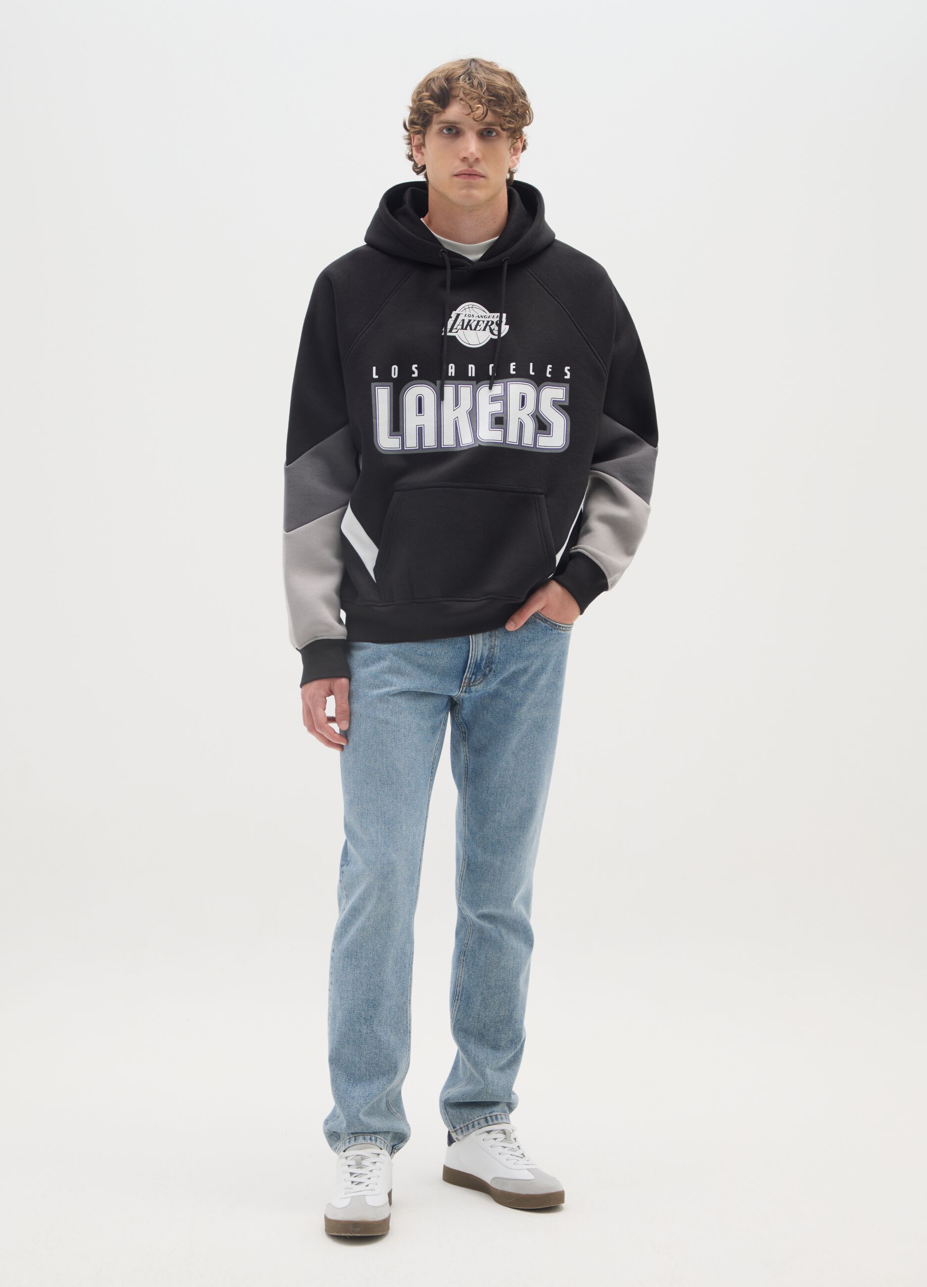 Black cotton blend sweatshirt with Los Angeles Lakers print
