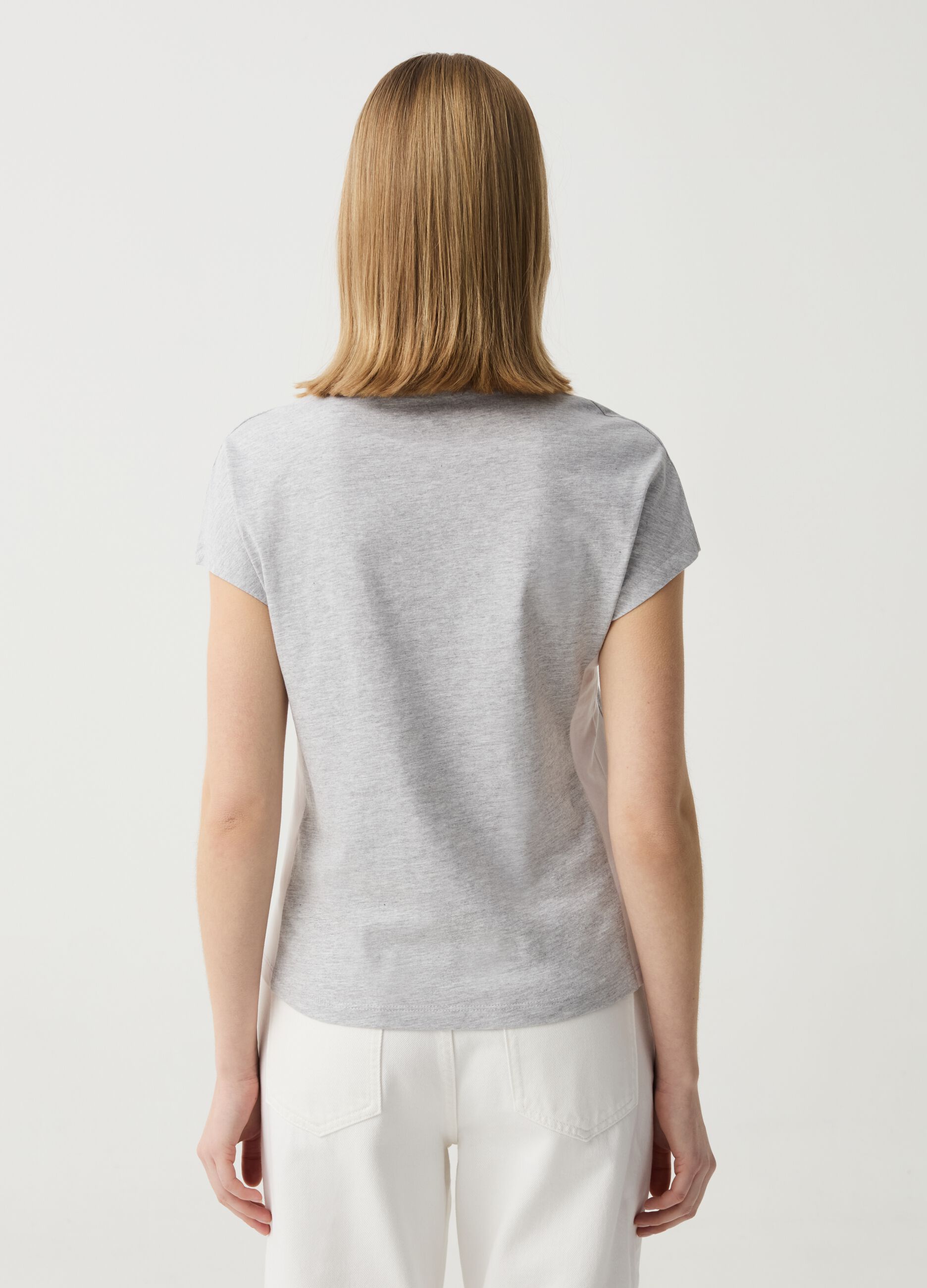 Essential T-shirt with contrasting bands