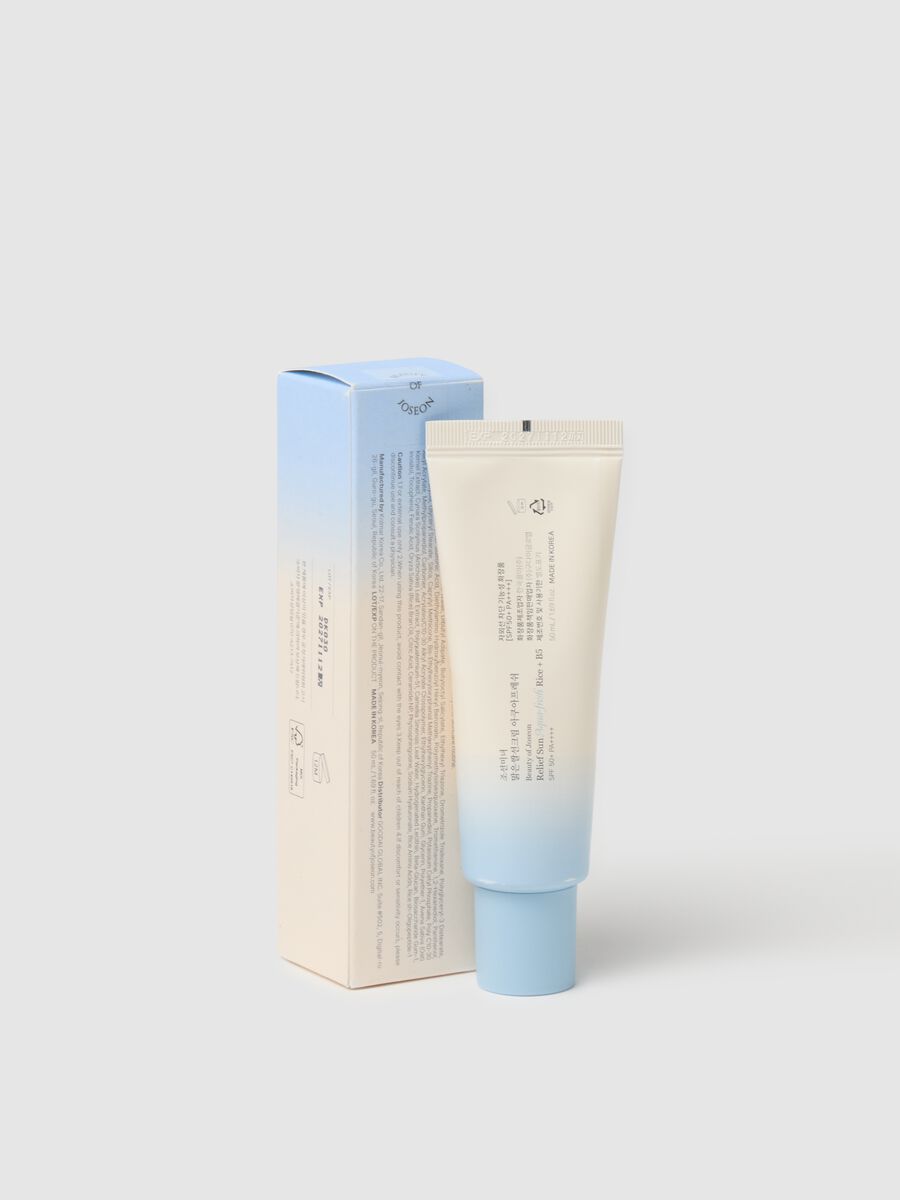 Refreshing and Moisturizing Sunscreen_2
