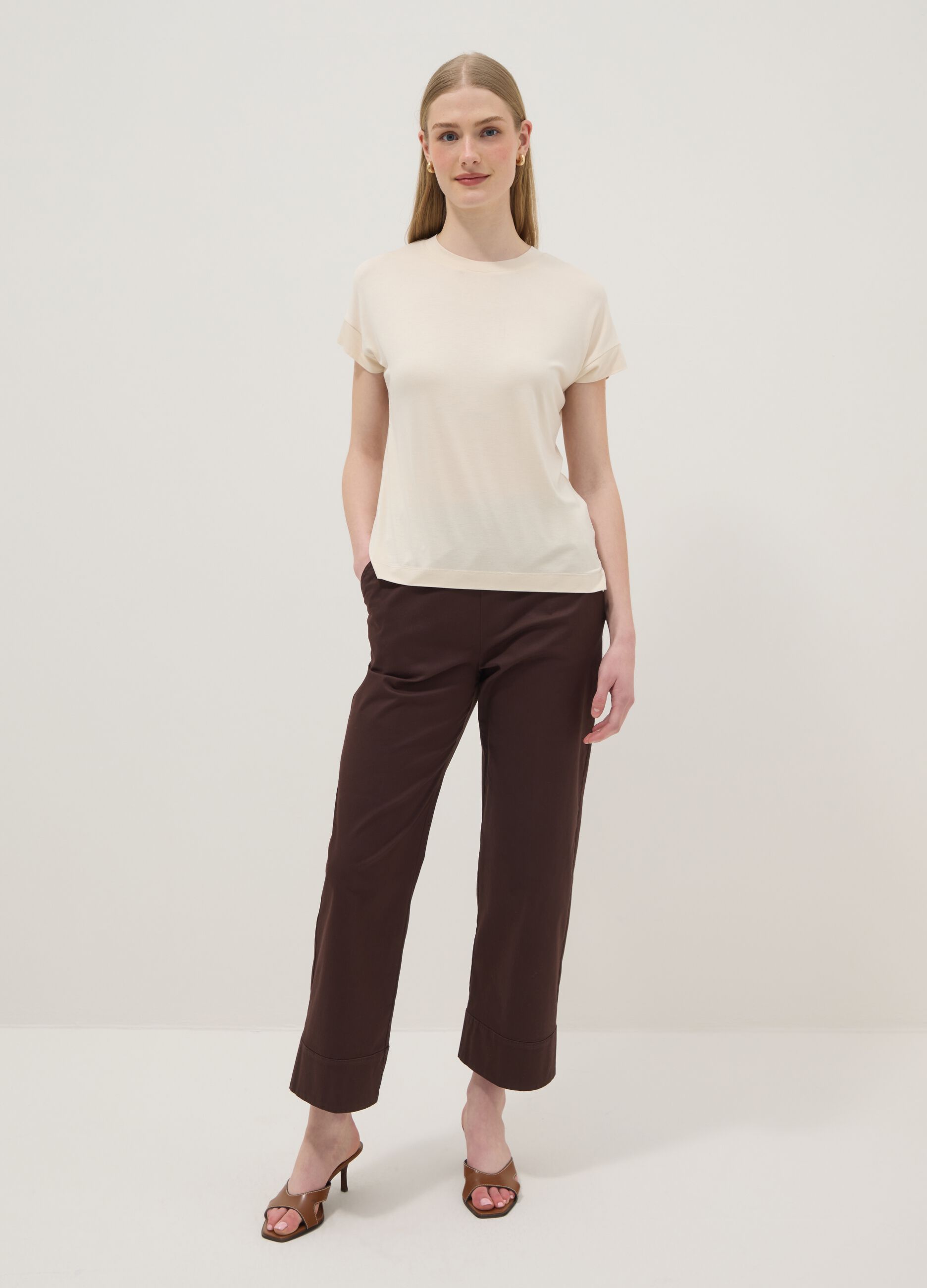 Beige short-sleeve stretch viscose T-shirt